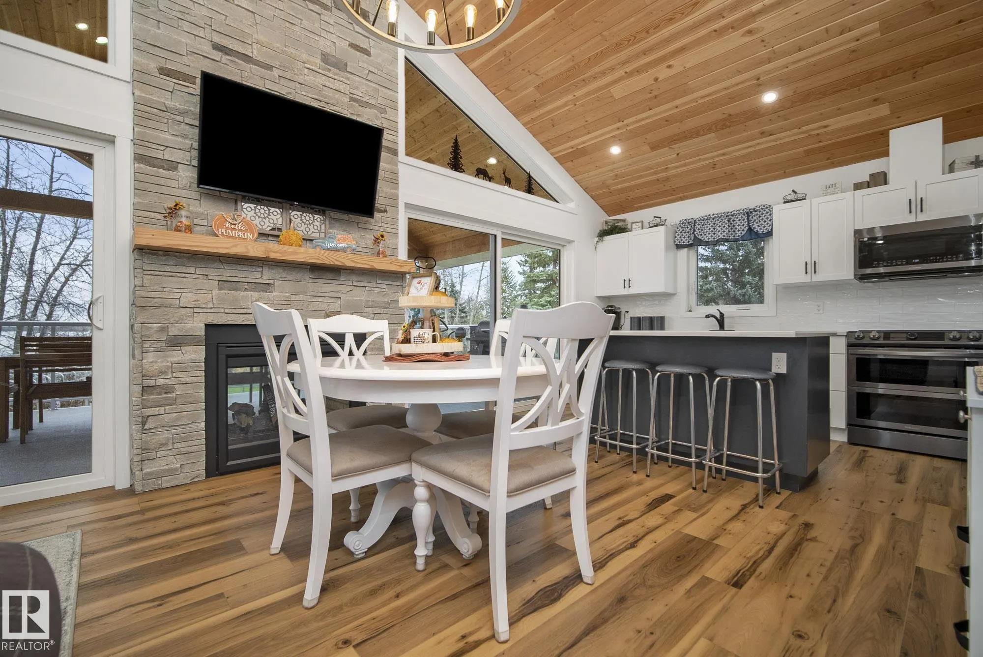 3215 TWP ROAD 574
