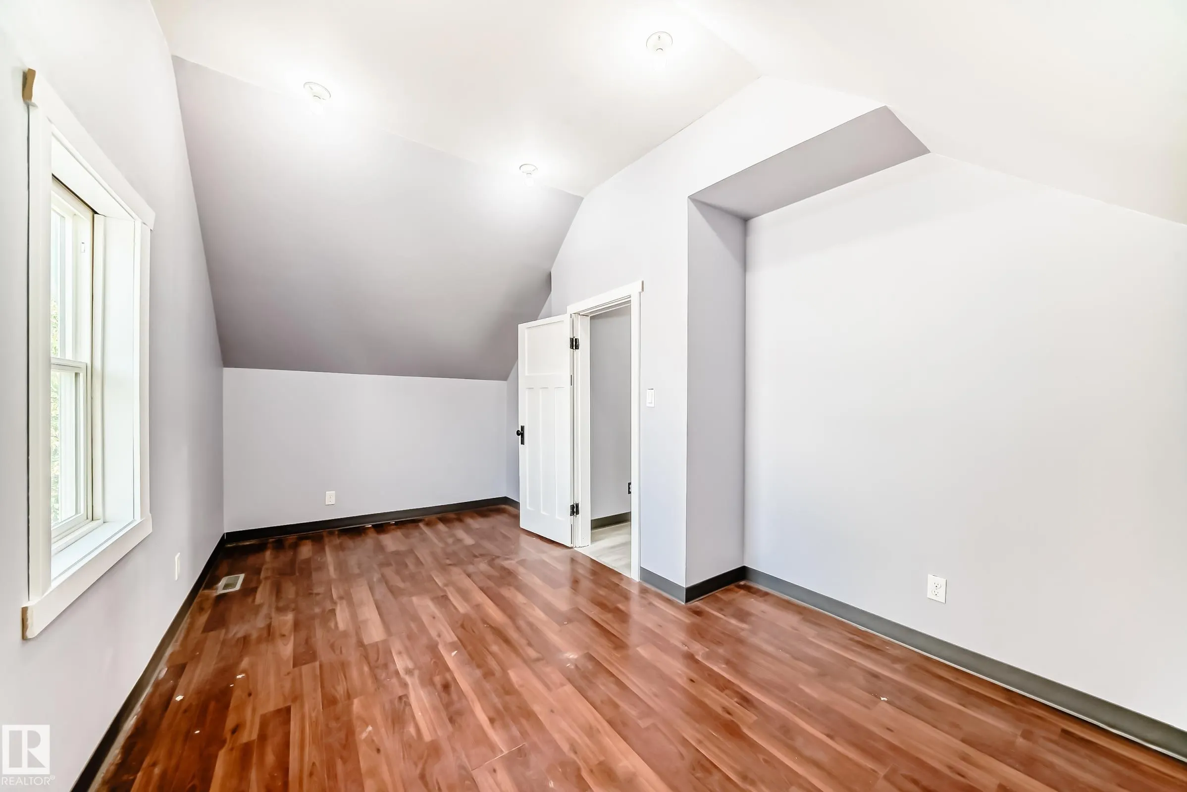 4723 49th Ave