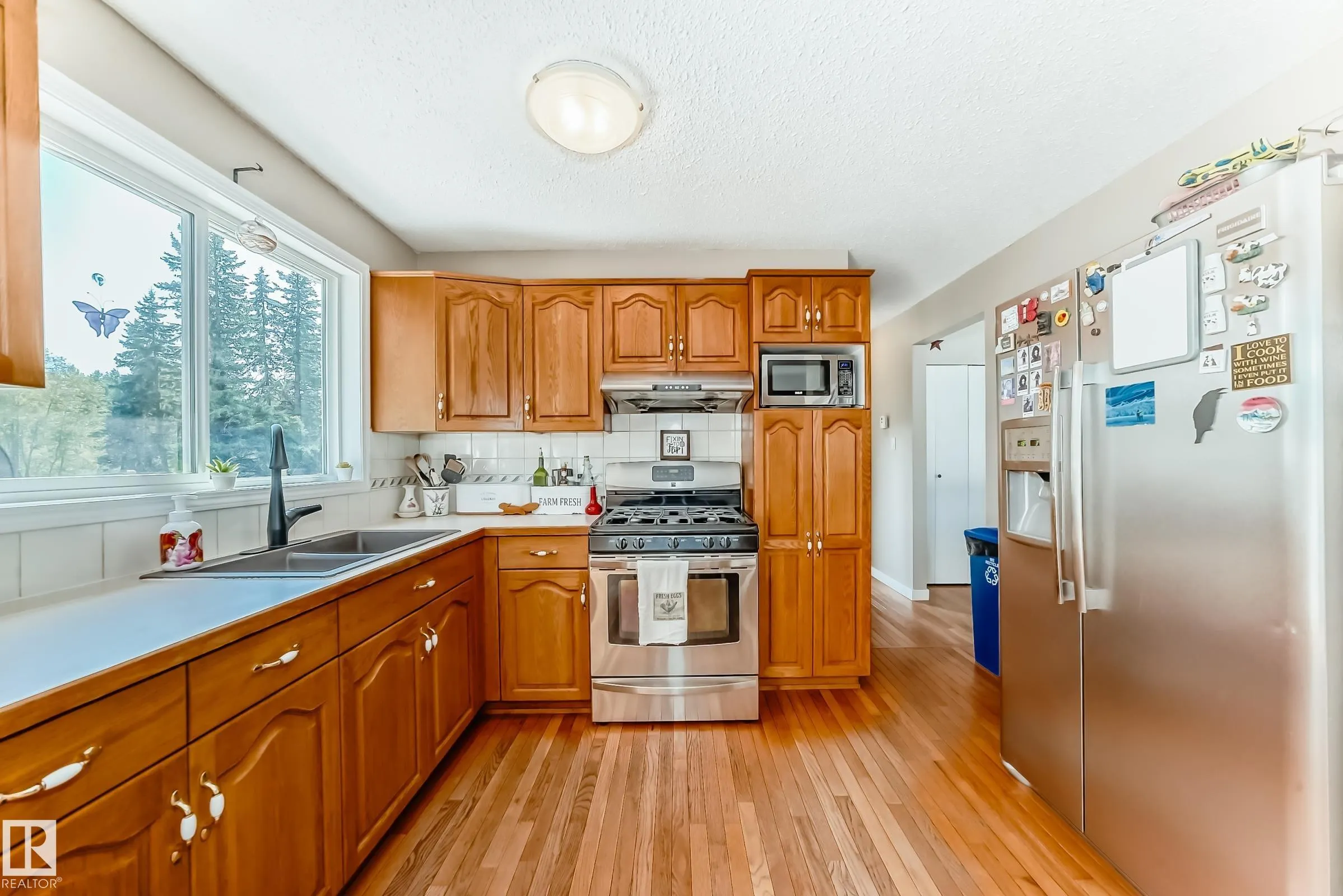 5241 53 Ave