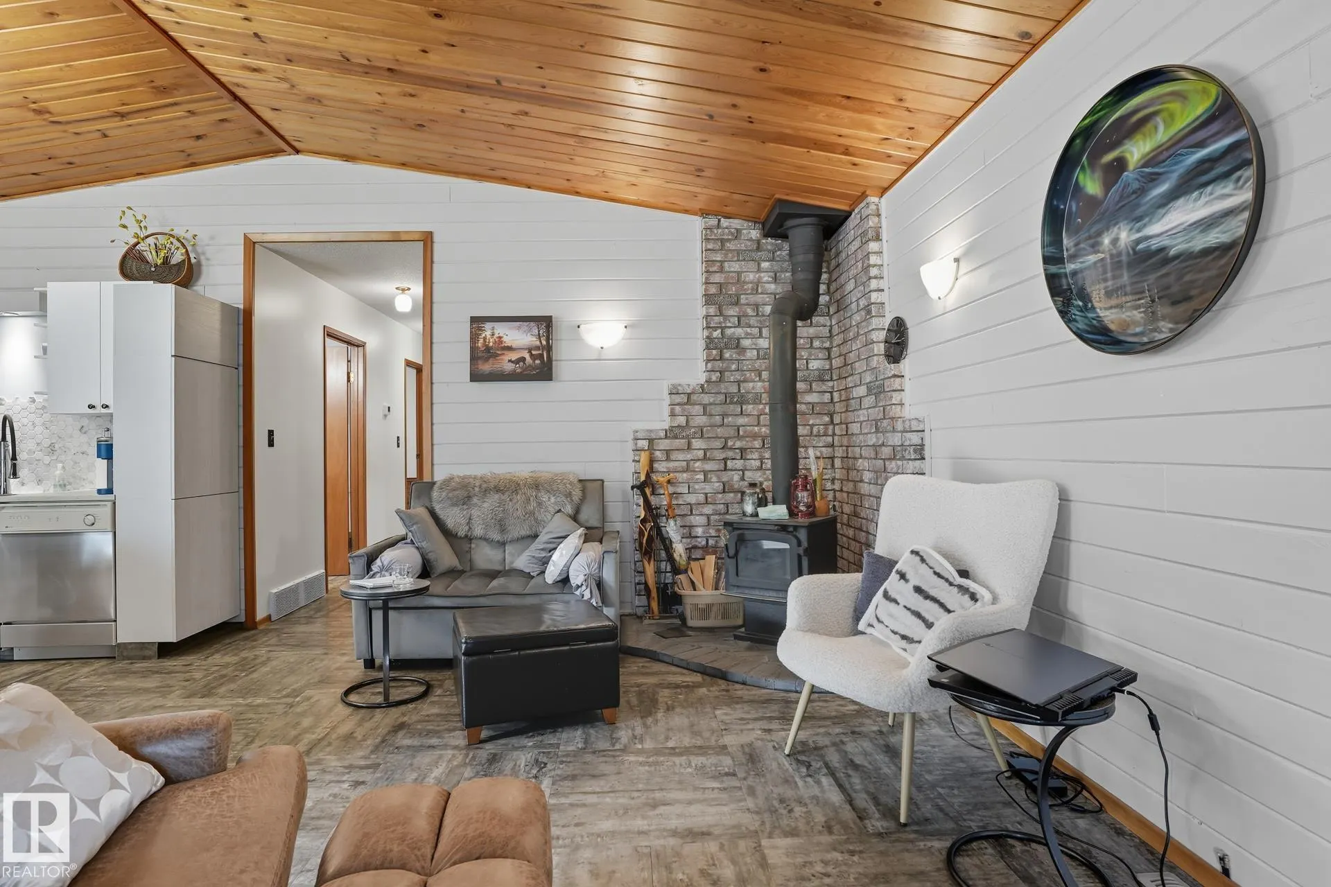 6309 49 St