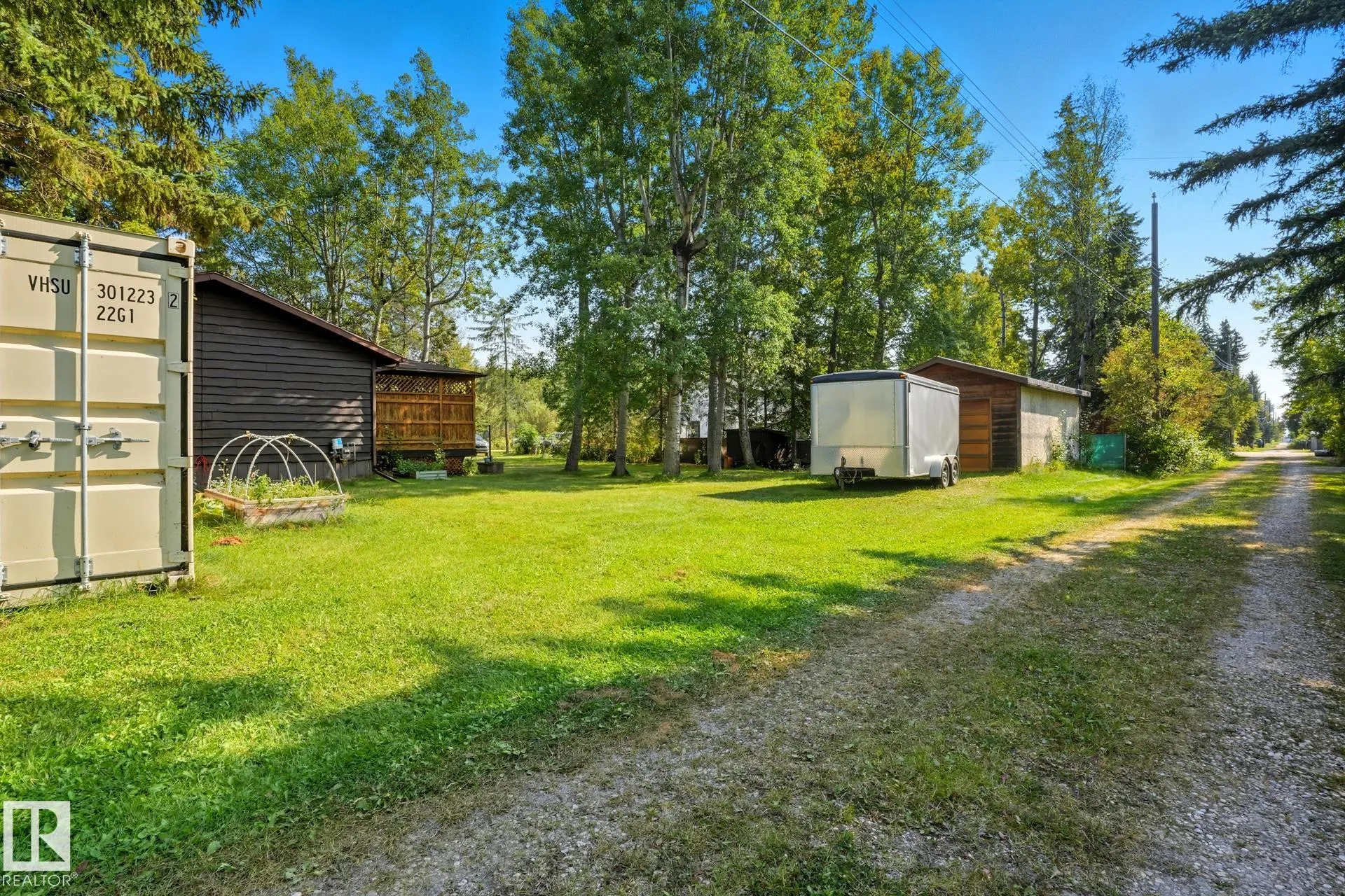 6309 49 St