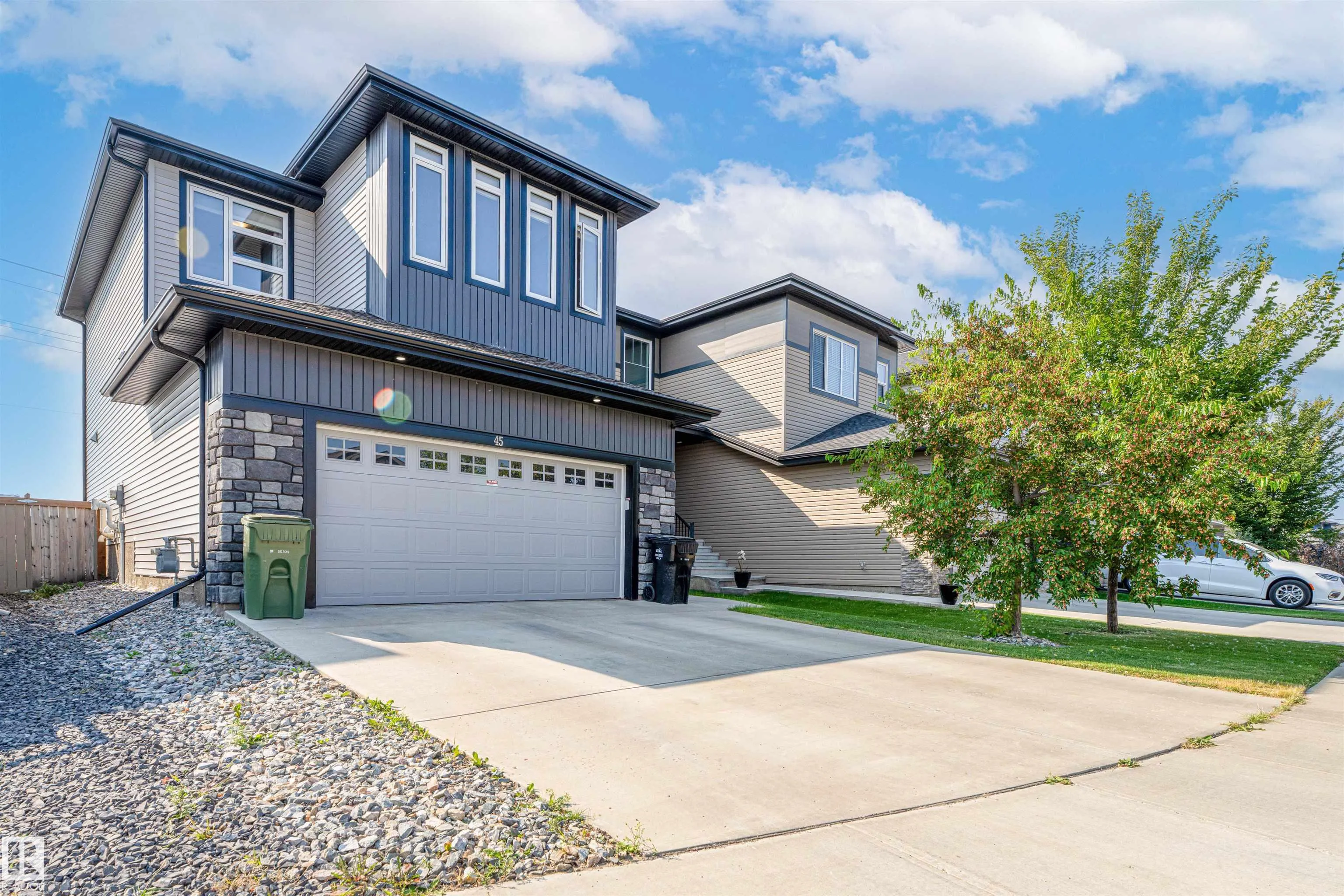 45 SANDALWOOD Place
