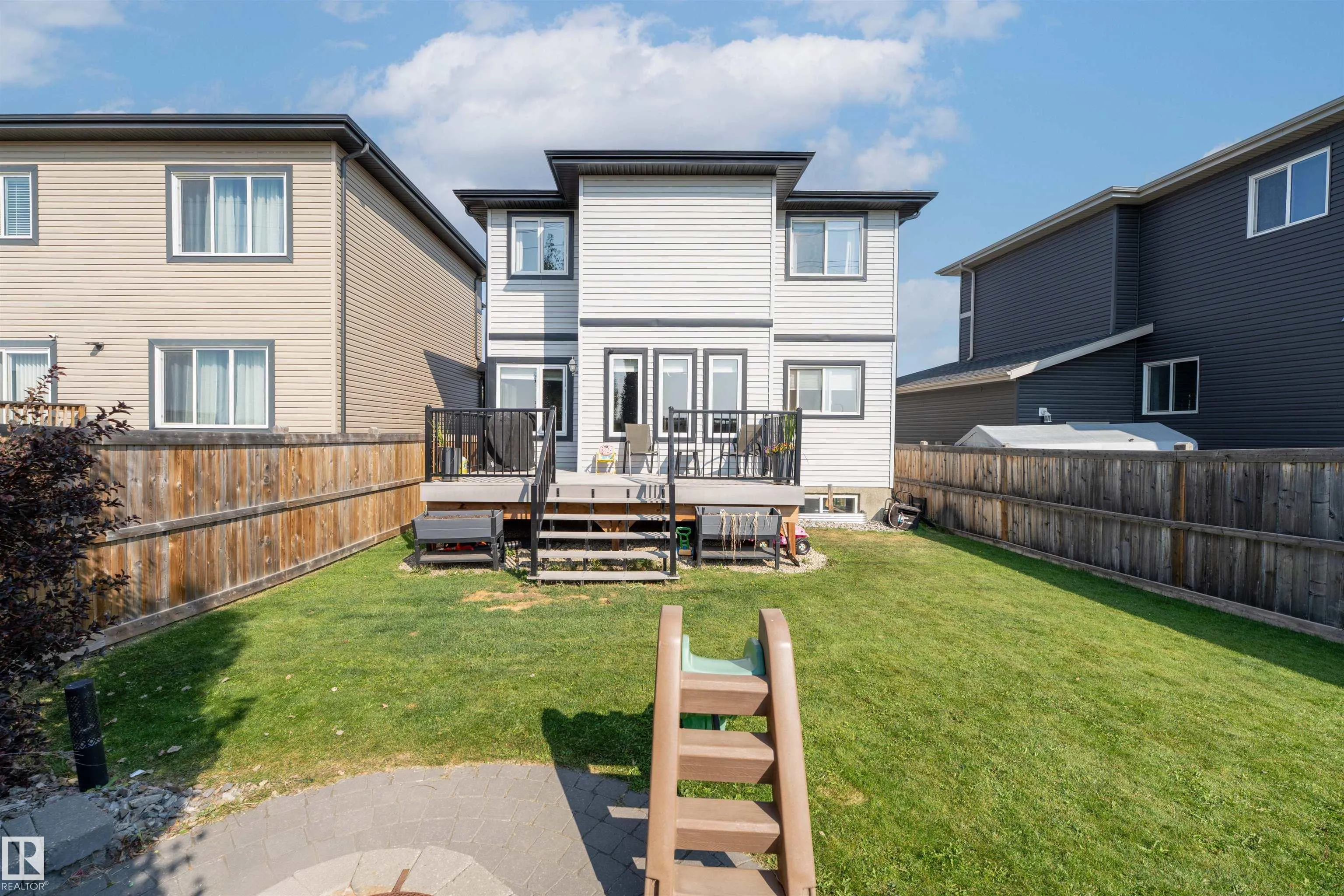 45 SANDALWOOD Place