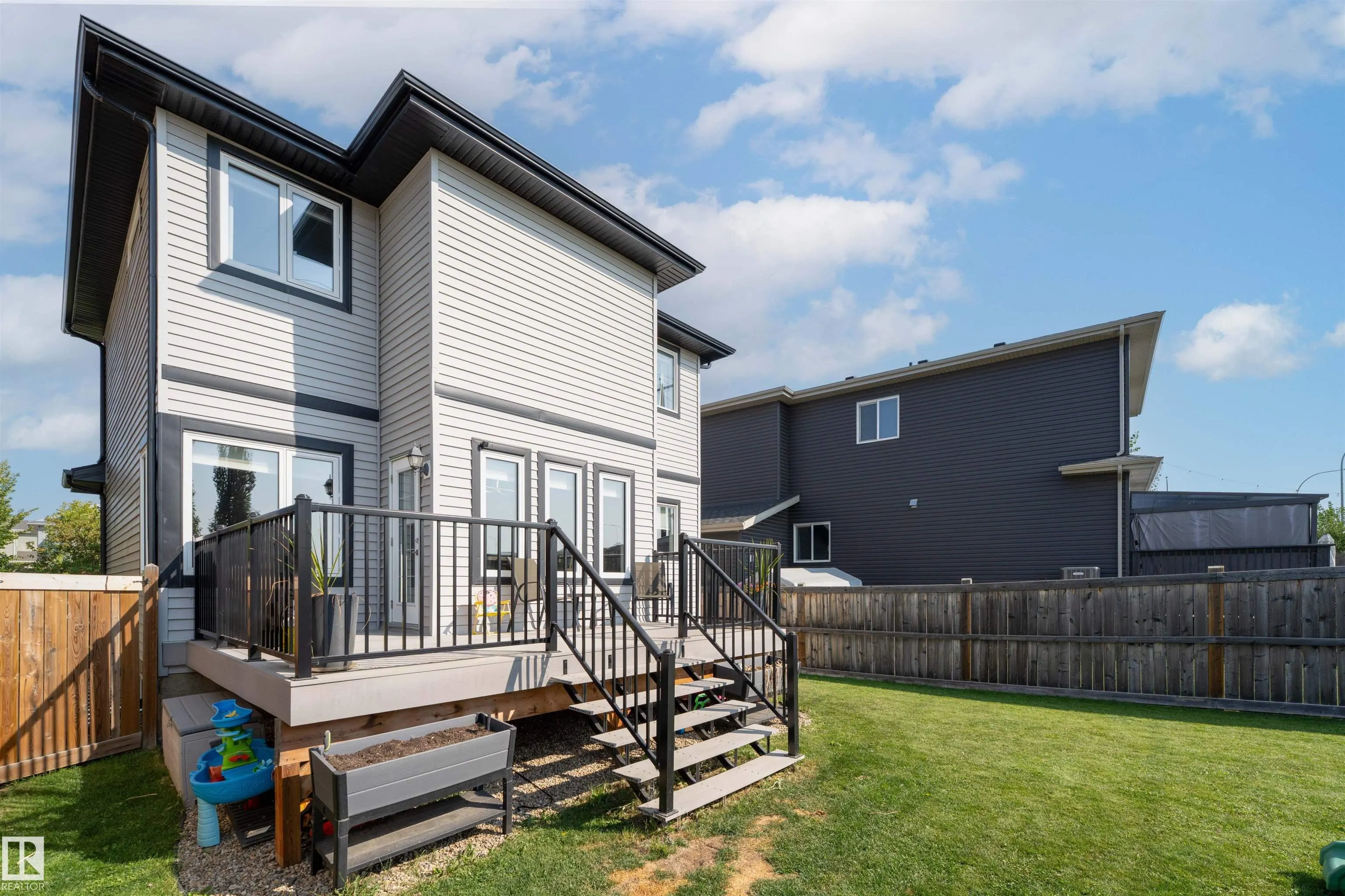 45 SANDALWOOD Place