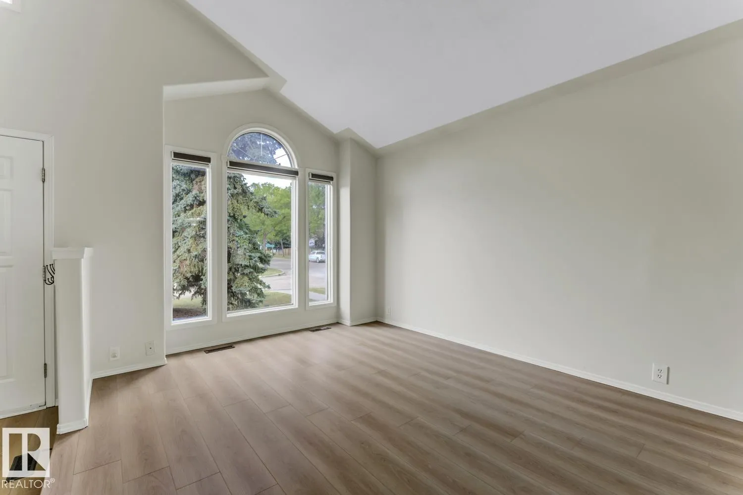 1187 POTTER GREENS Drive