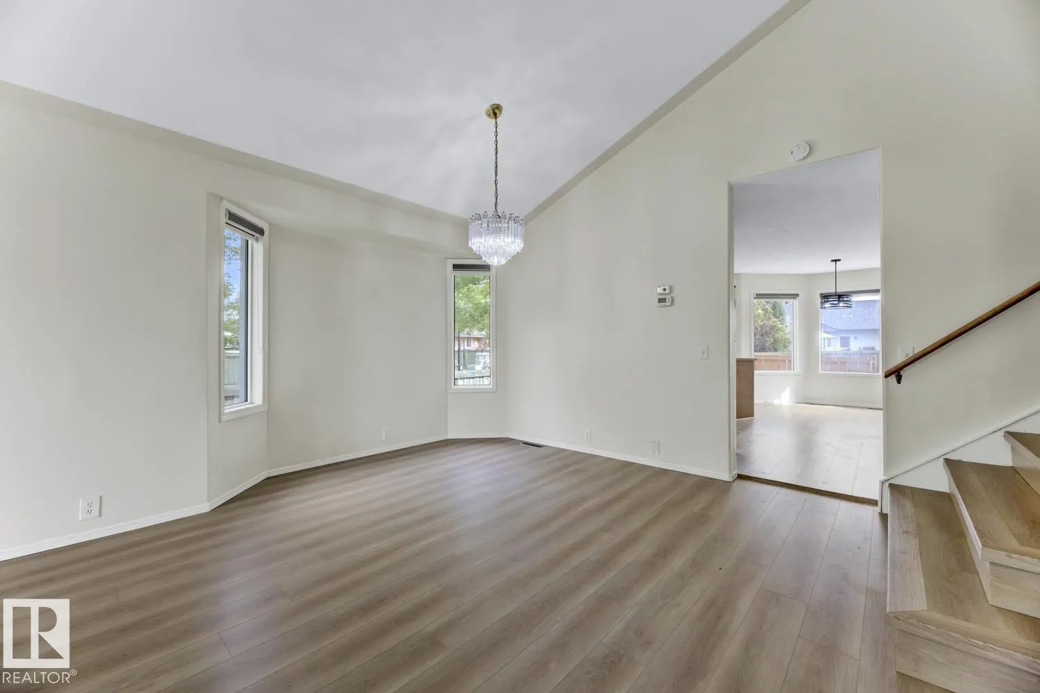 1187 POTTER GREENS Drive