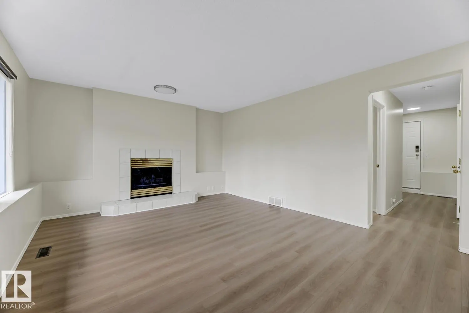 1187 POTTER GREENS Drive