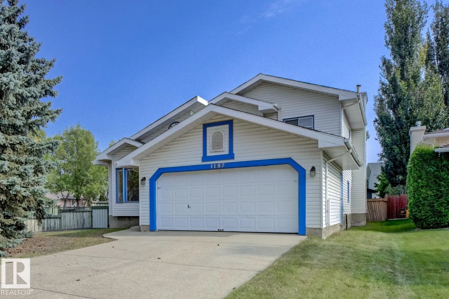 1187 POTTER GREENS Drive