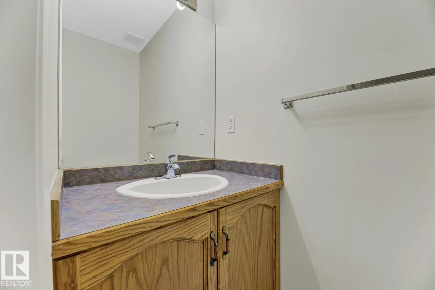 1187 POTTER GREENS Drive
