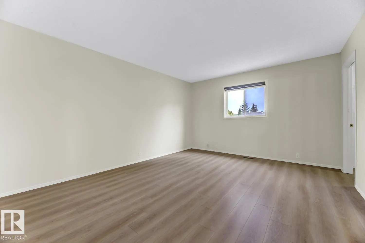 1187 POTTER GREENS Drive