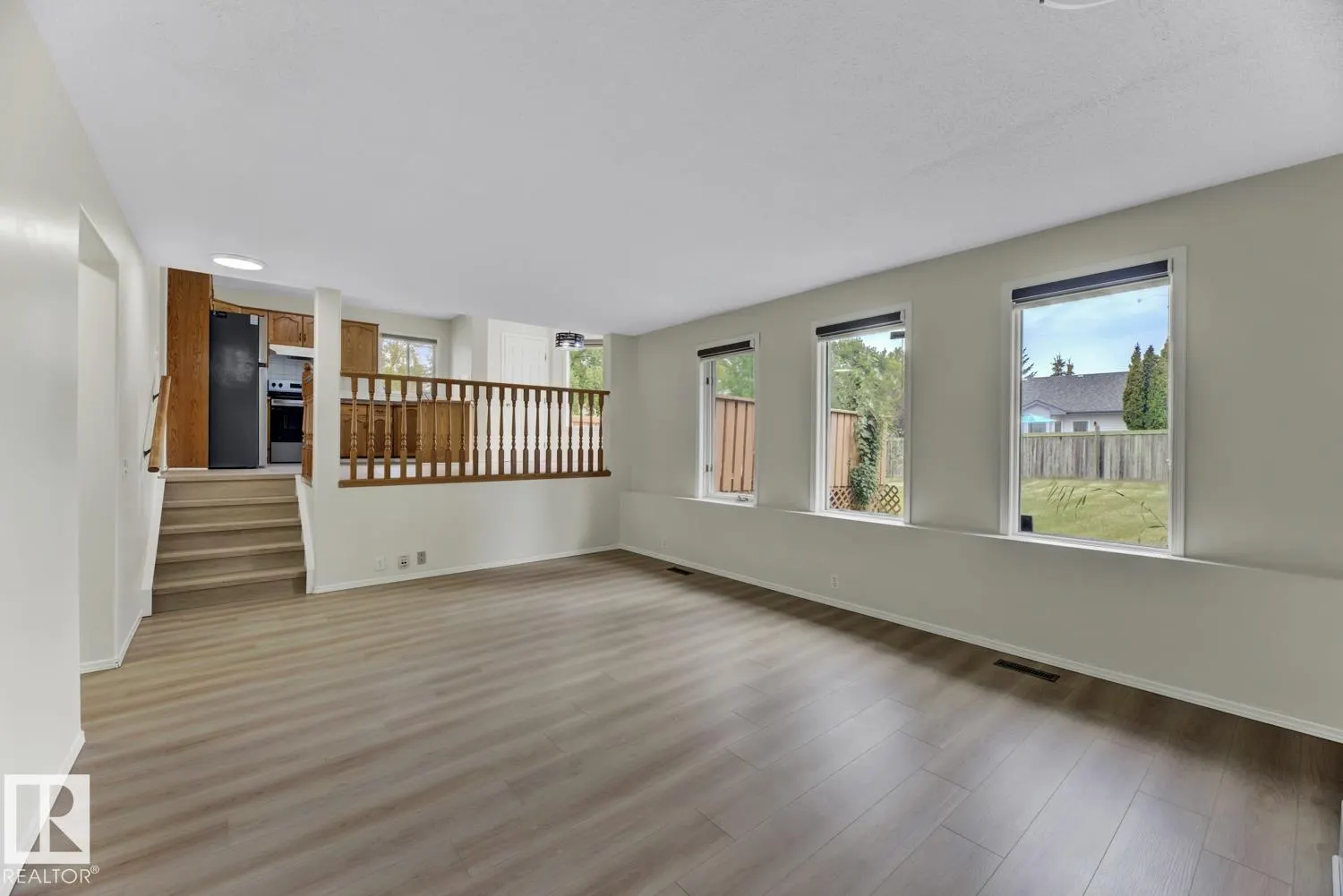 1187 POTTER GREENS Drive