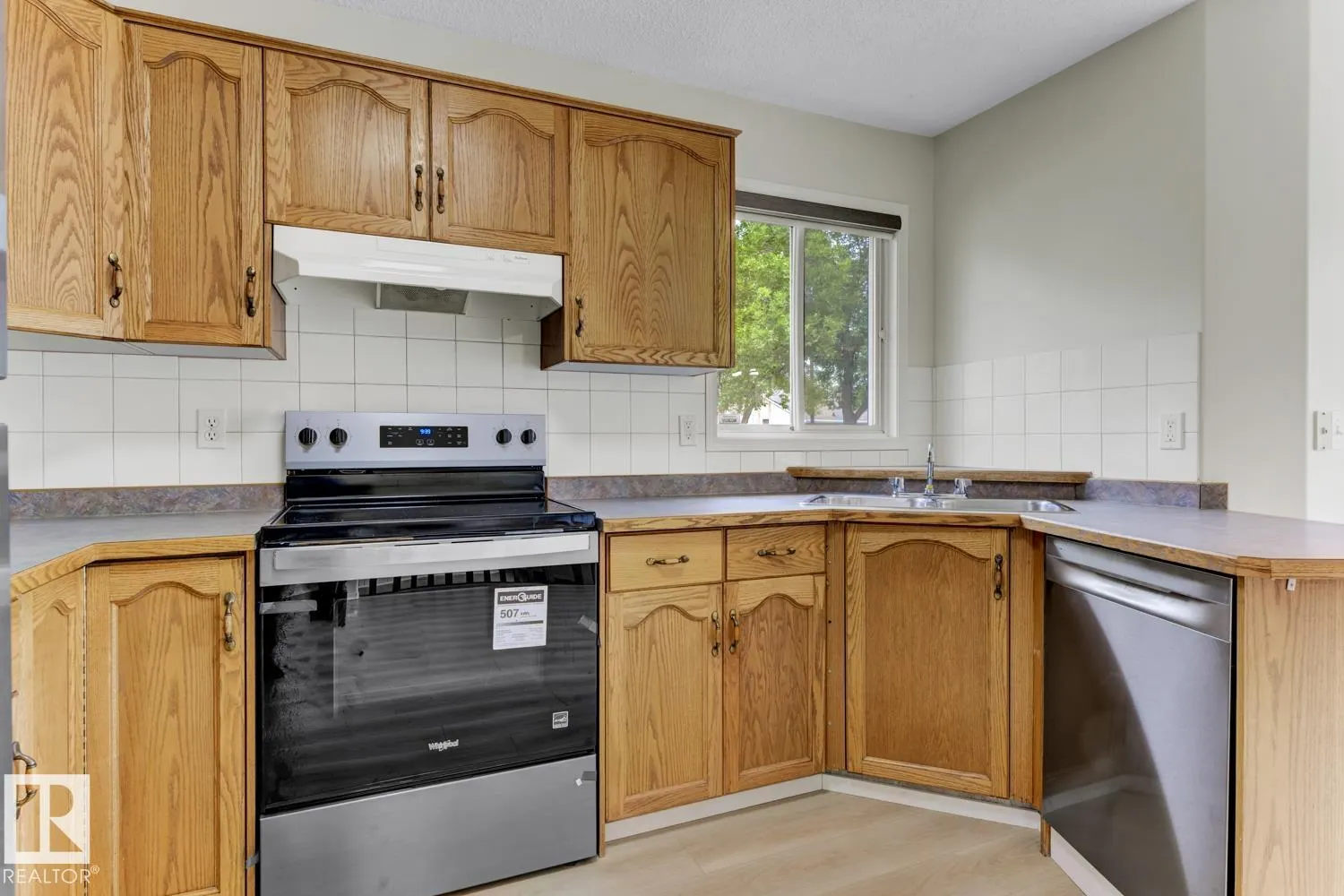 1187 POTTER GREENS Drive