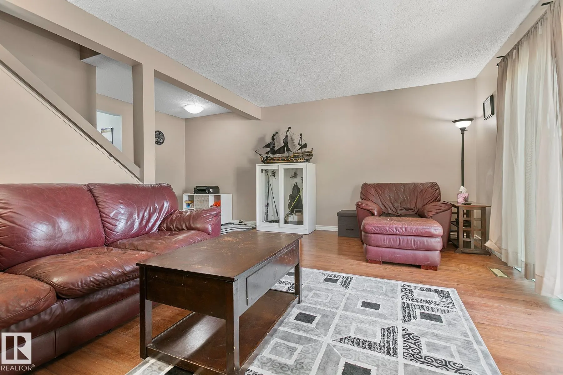 125 WOODBOROUGH Way