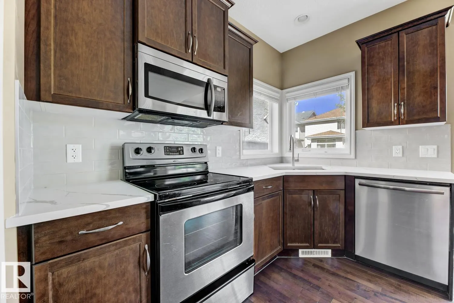 3105 TREDGER Place