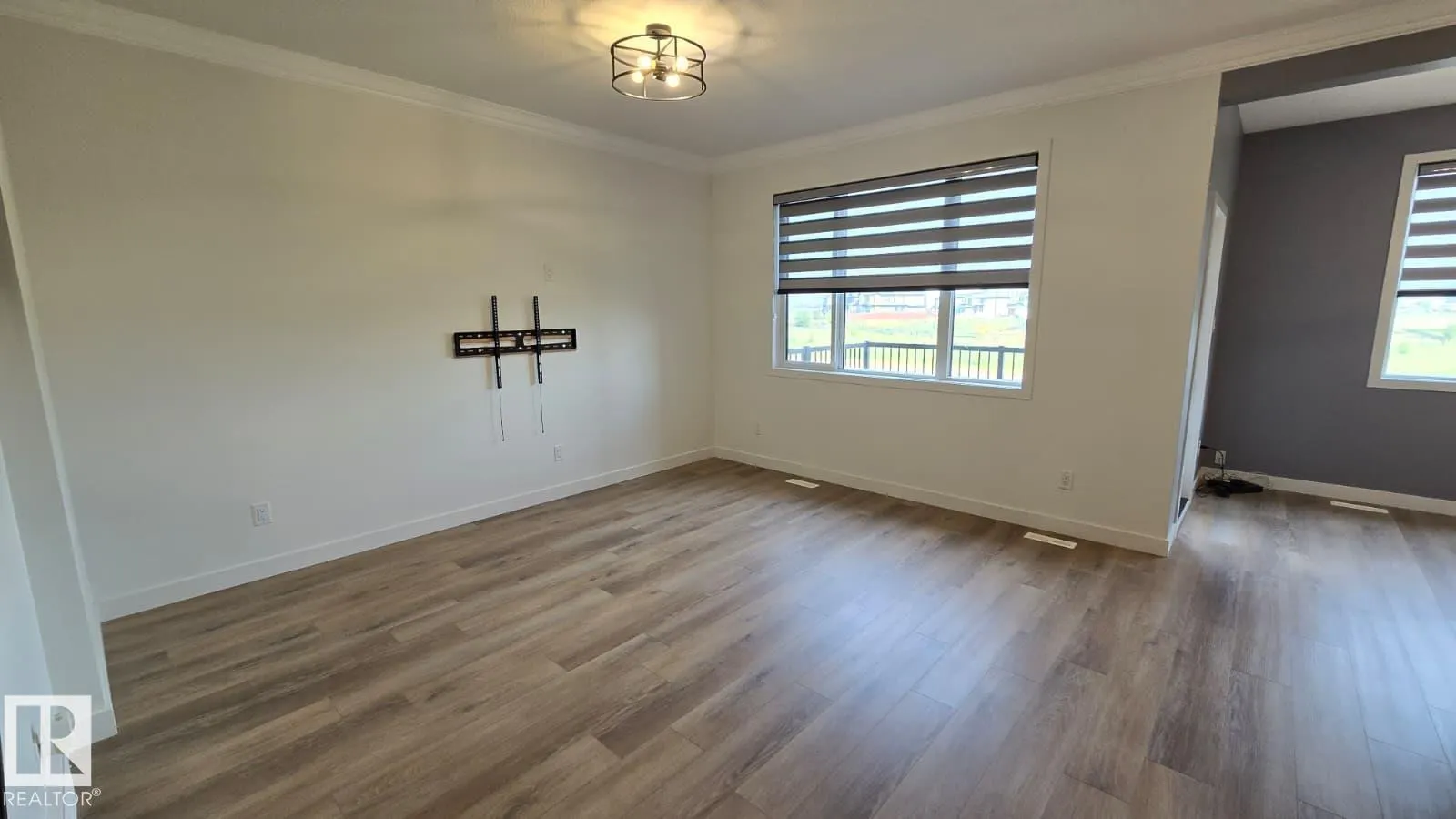 42 TILIA Place