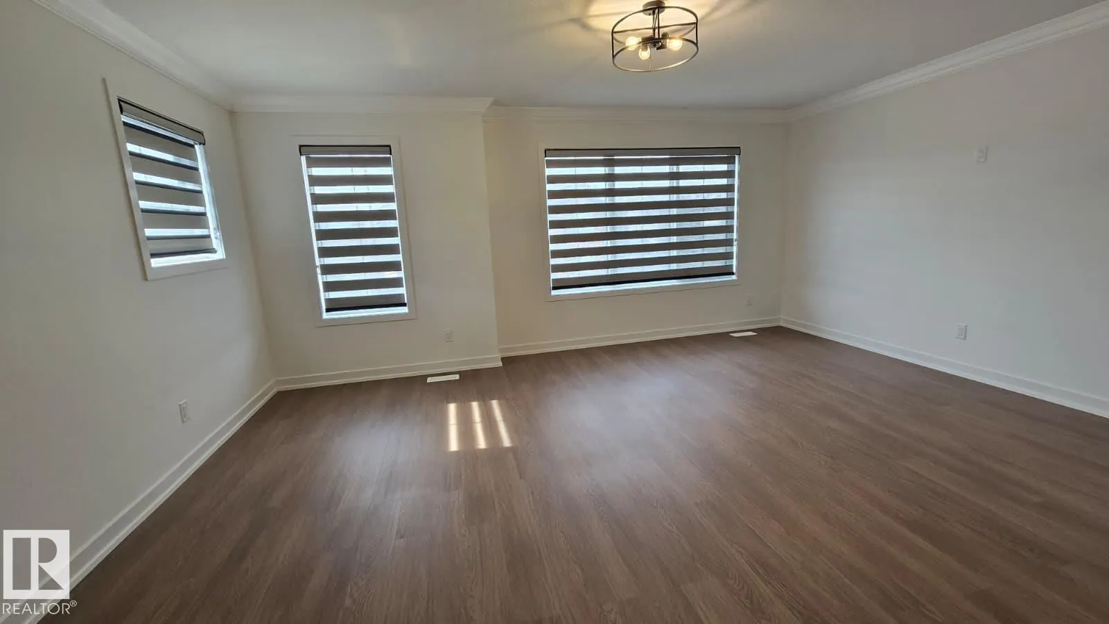42 TILIA Place
