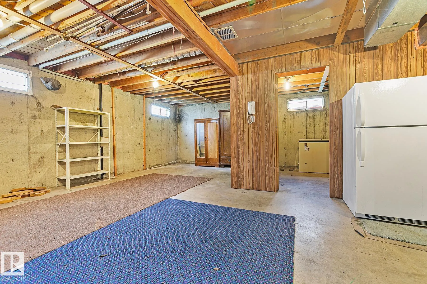 74 APACHE Crescent