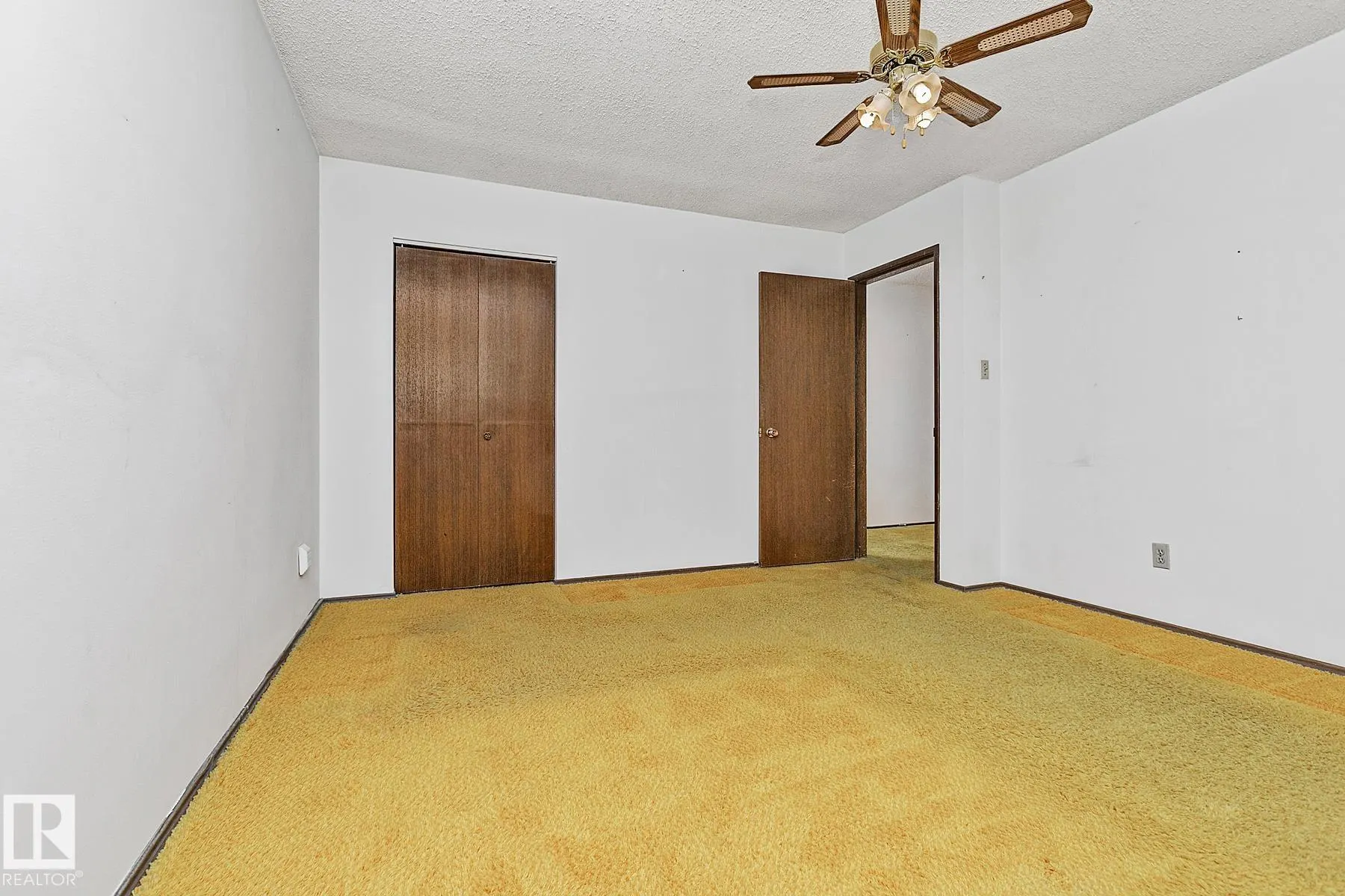 74 APACHE Crescent