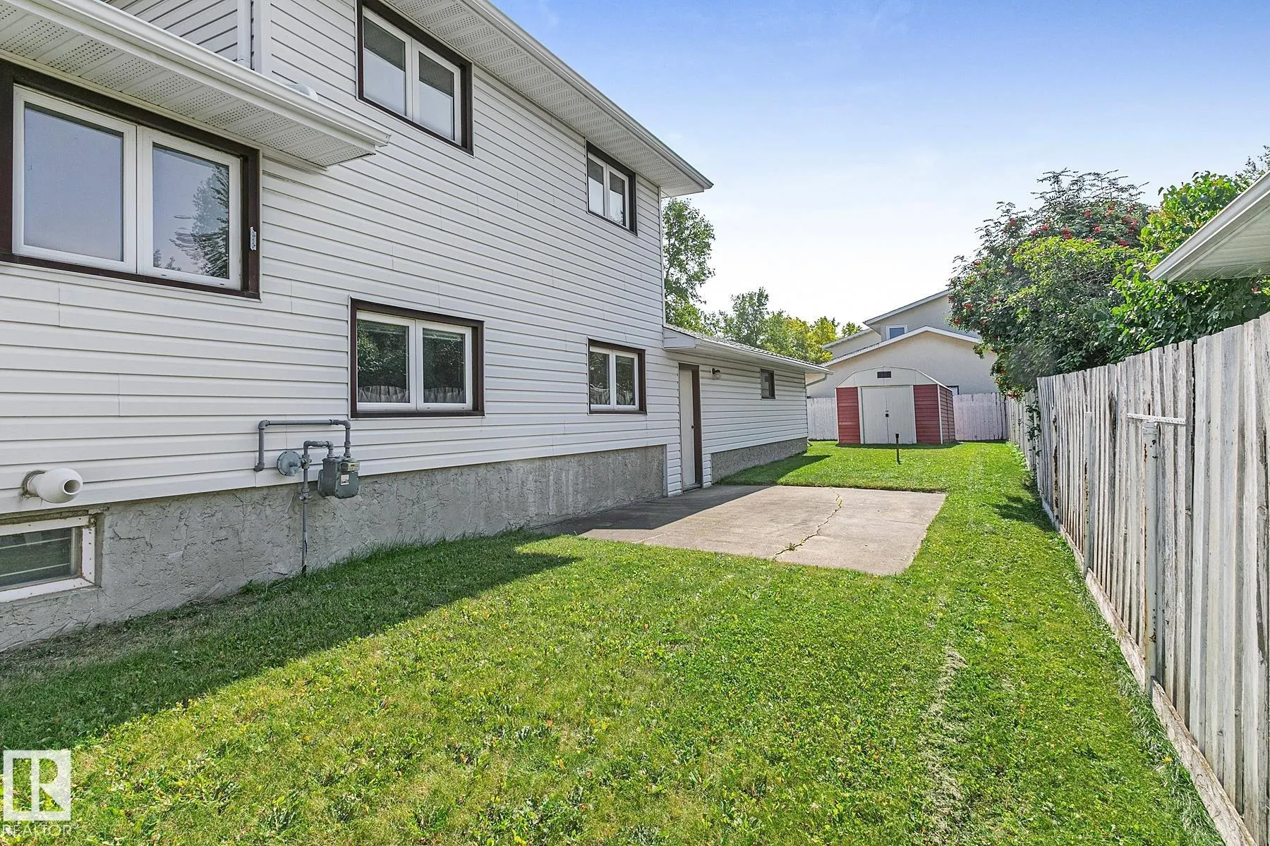 74 APACHE Crescent
