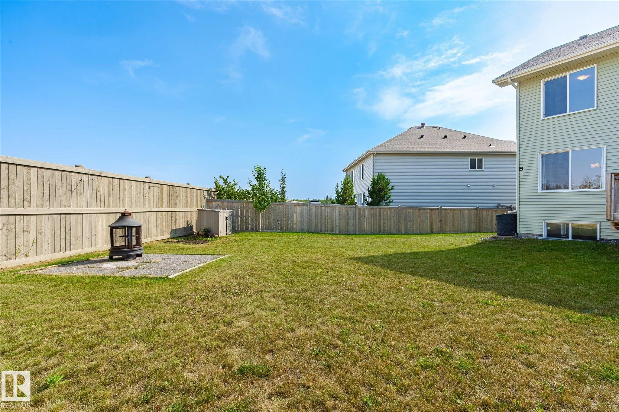 741 EAGLESON Crescent