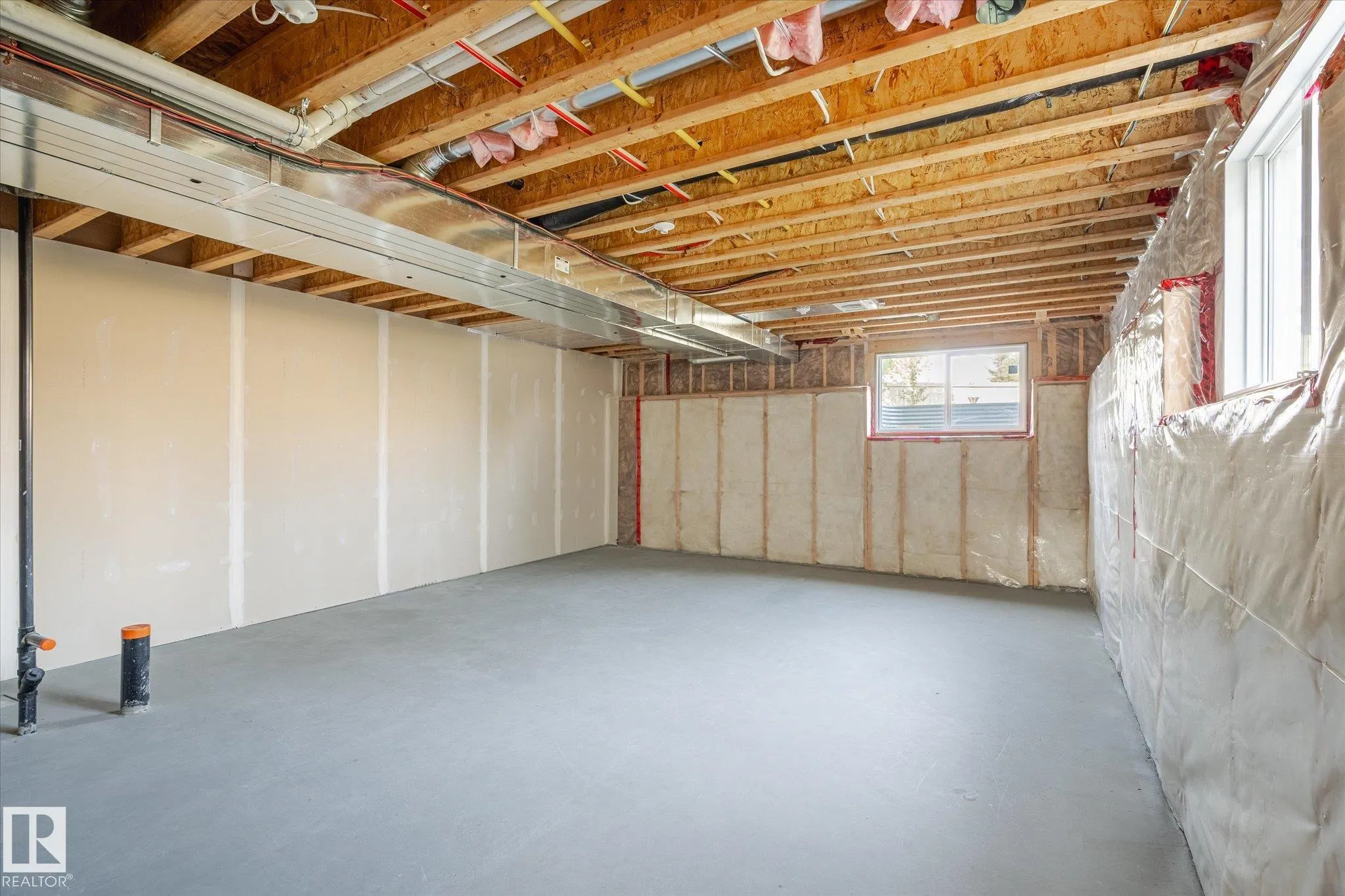741 EAGLESON Crescent