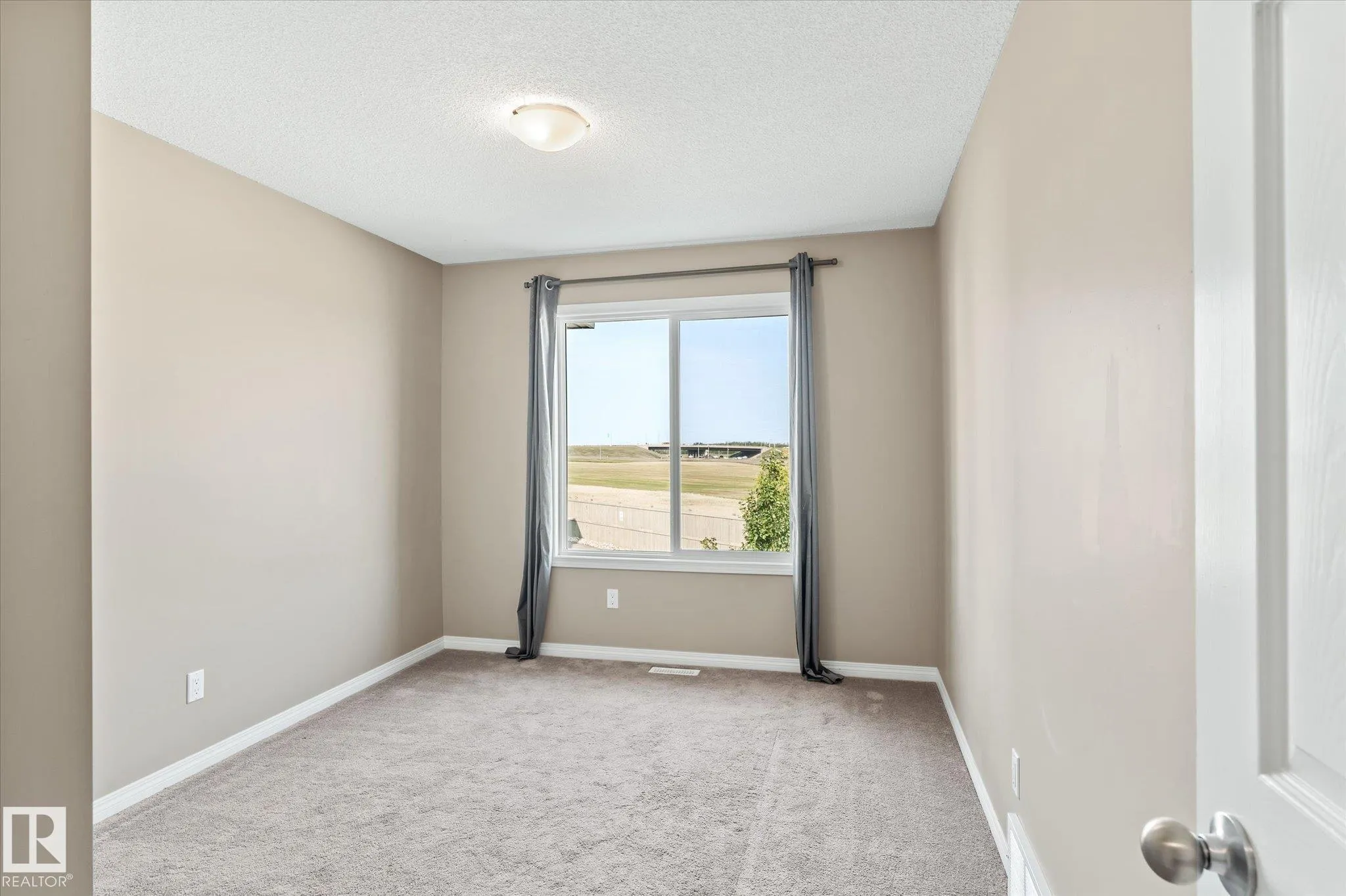 741 EAGLESON Crescent