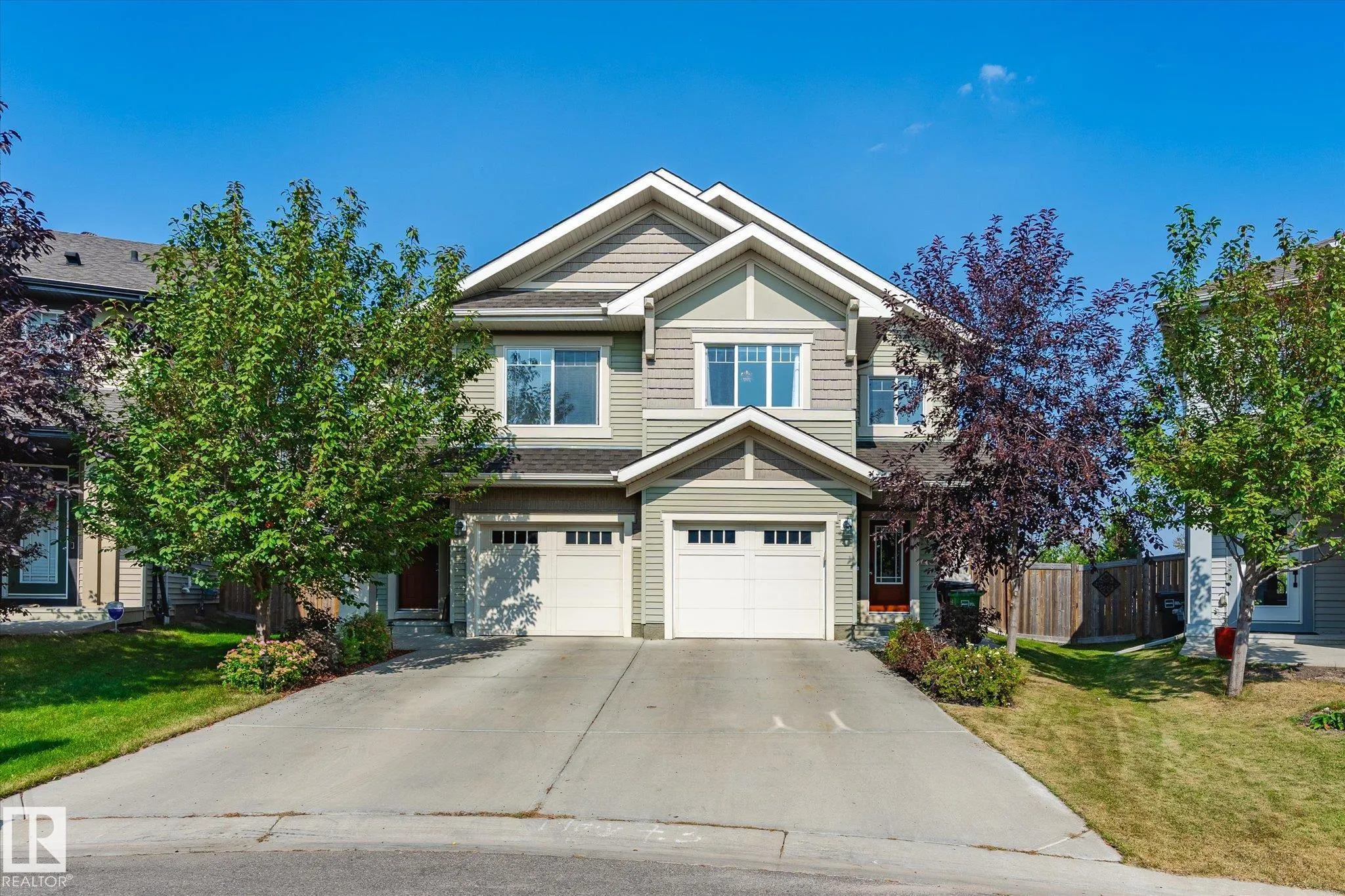 741 EAGLESON Crescent