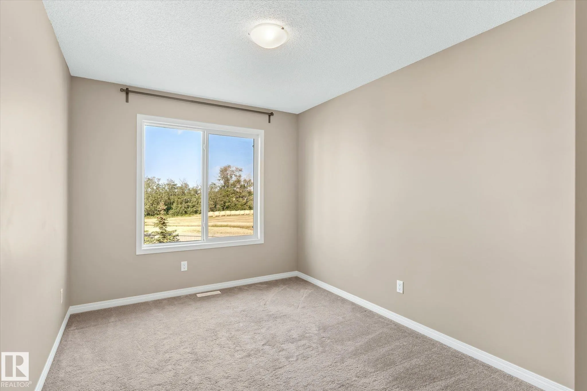 741 EAGLESON Crescent
