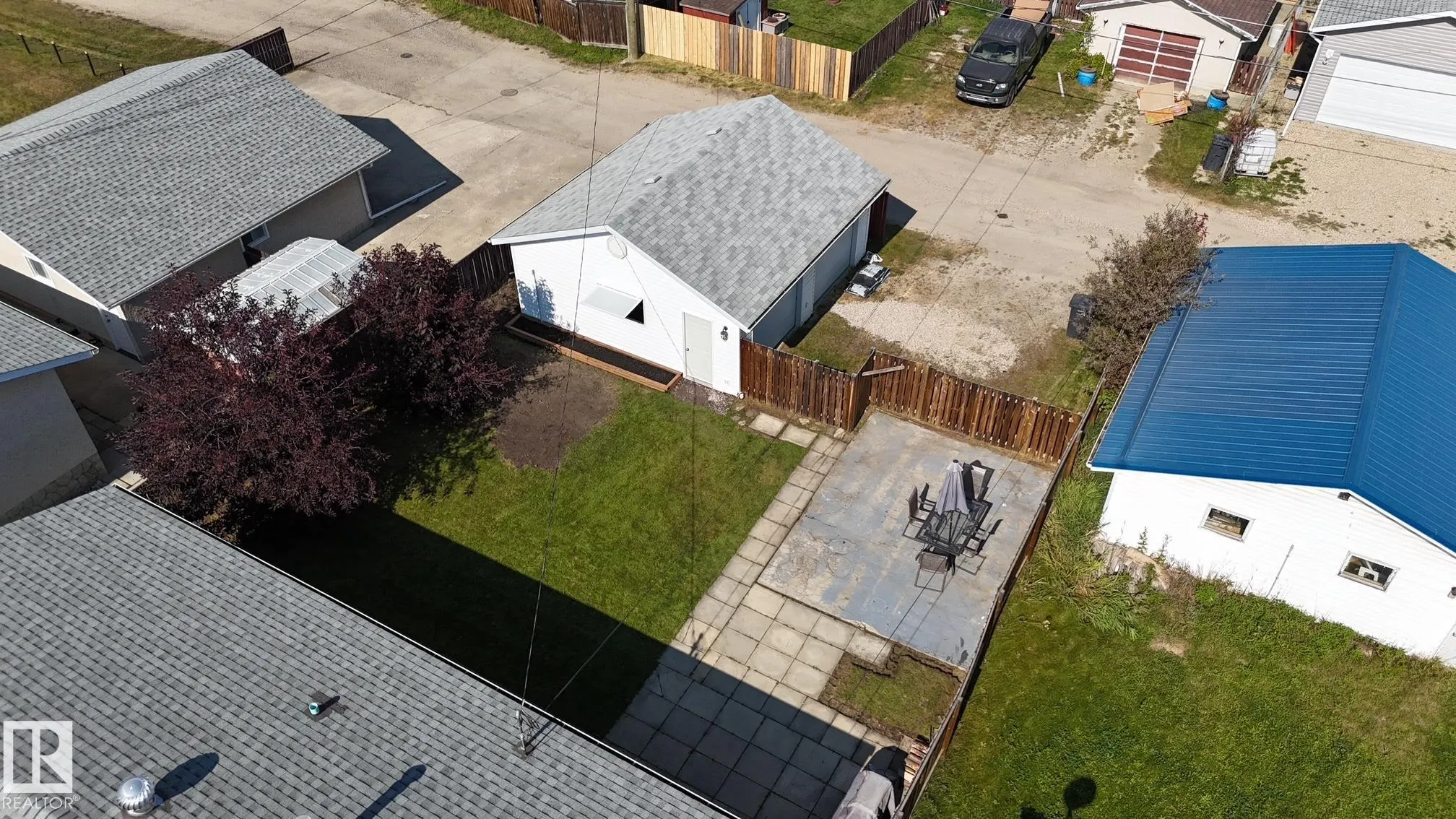 5616 45 ave