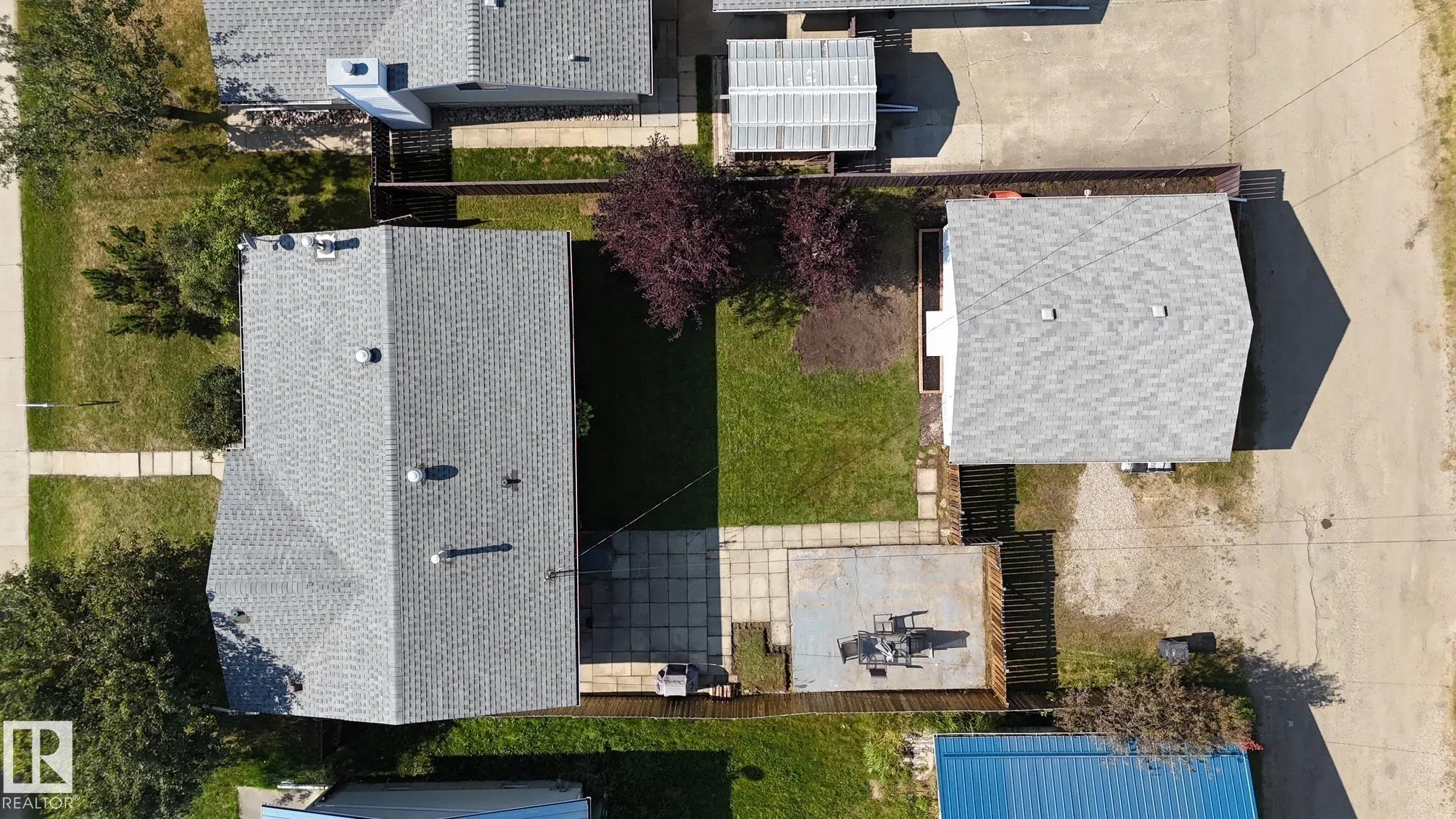 5616 45 ave