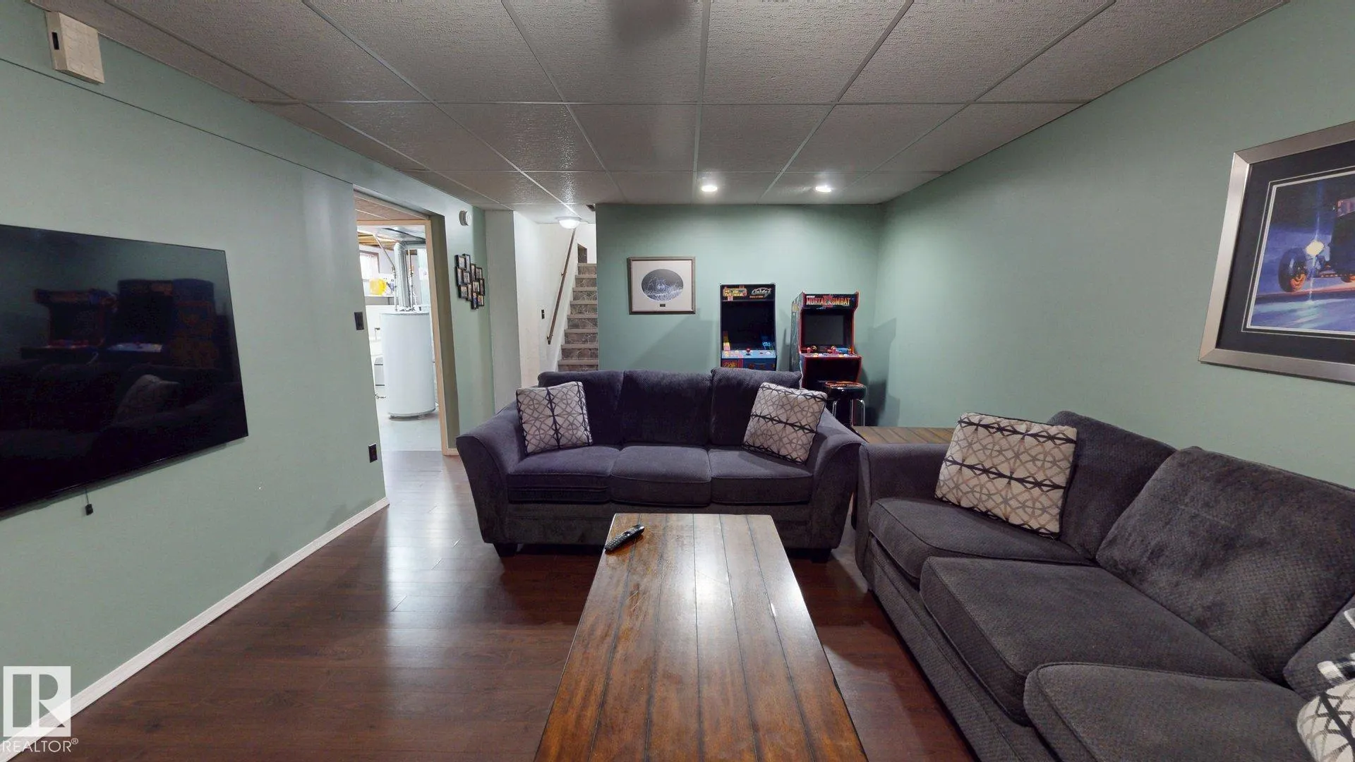 5616 45 ave