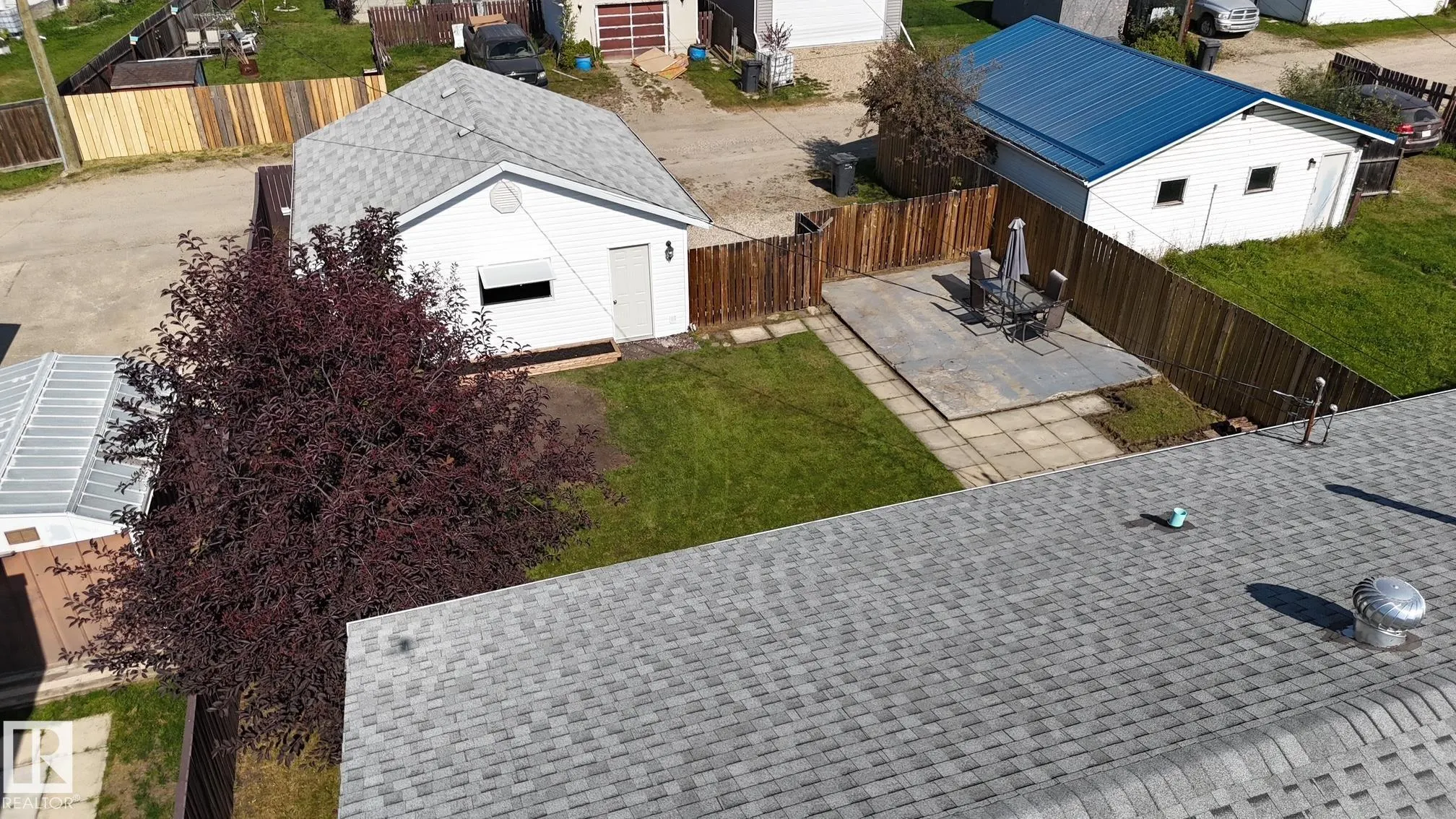 5616 45 ave