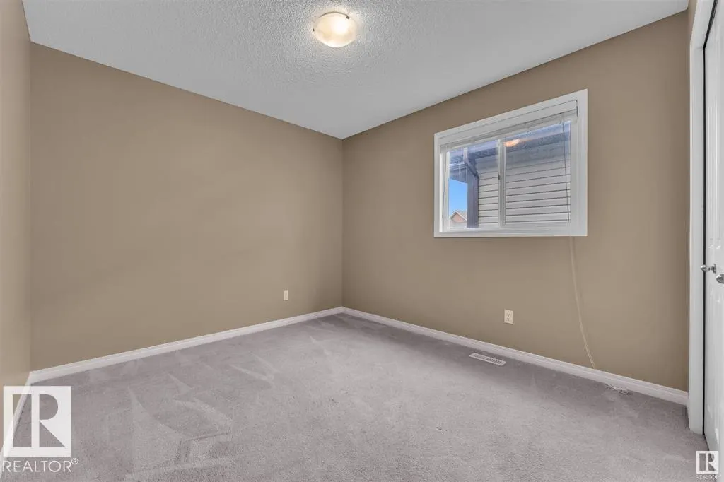 2587 COLE Crescent