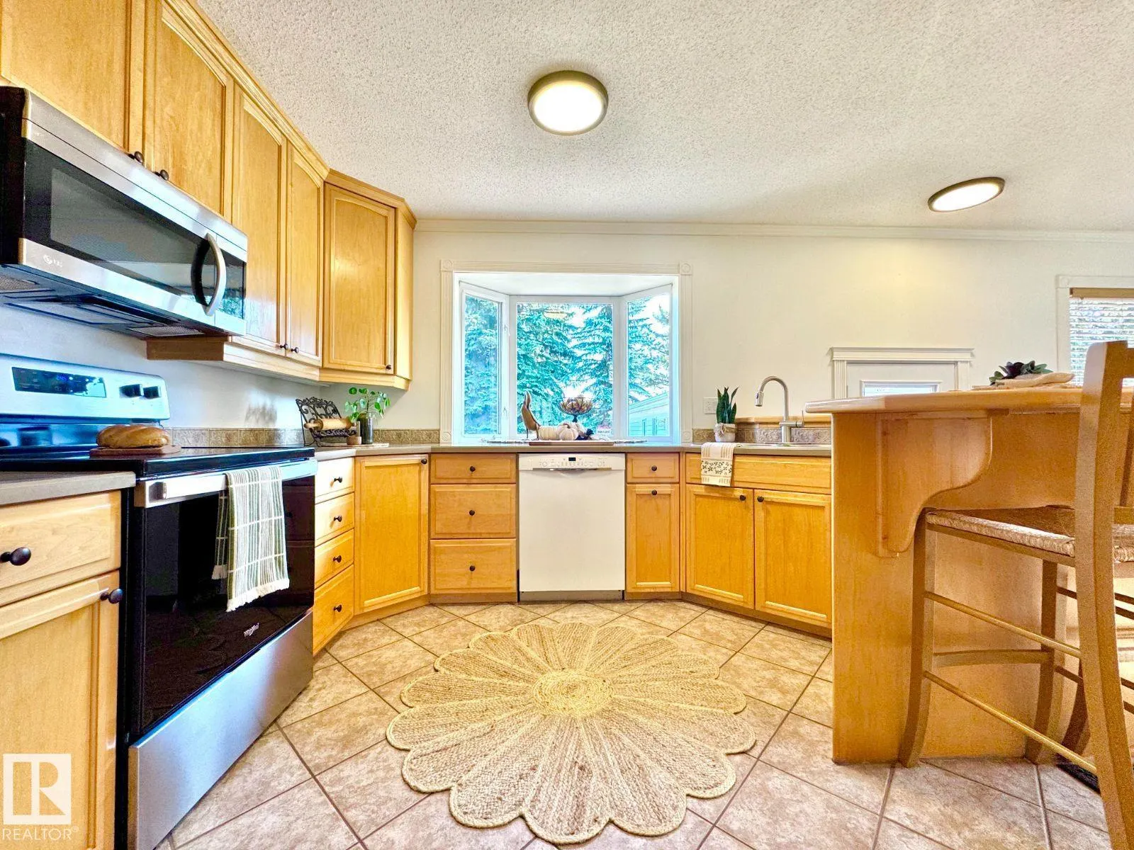 17 LONGVIEW Crescent