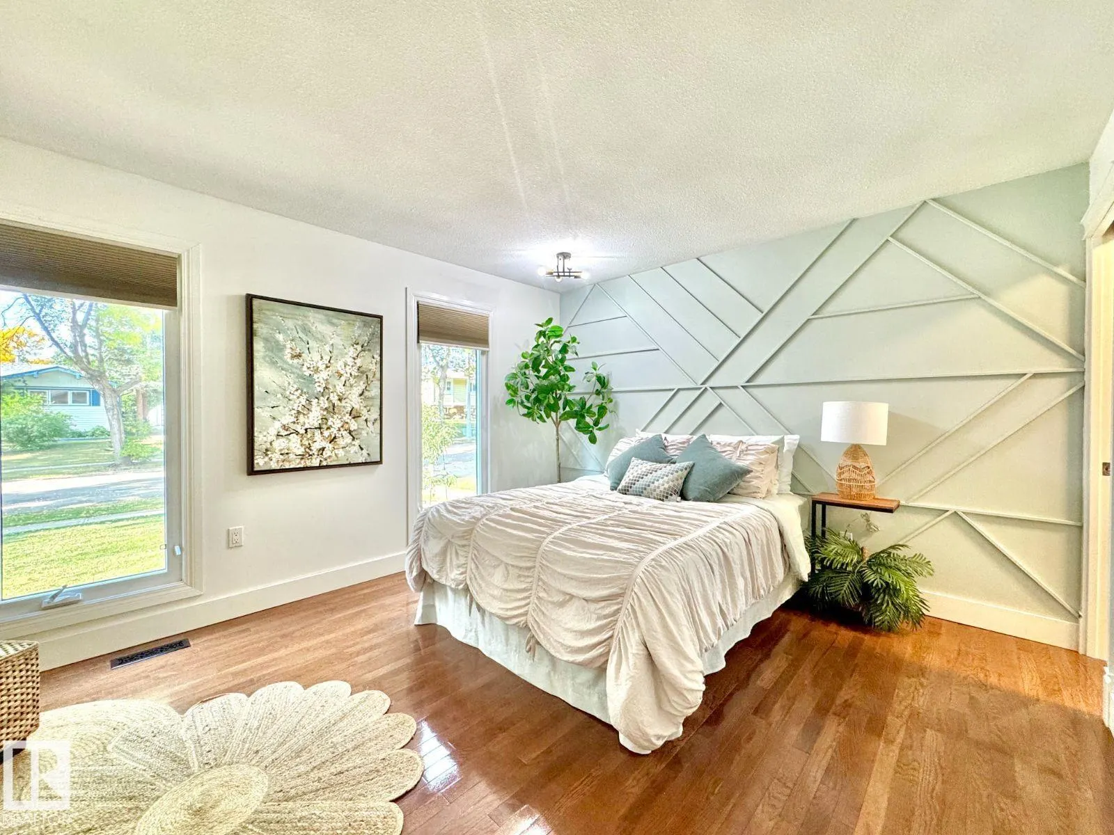 17 LONGVIEW Crescent