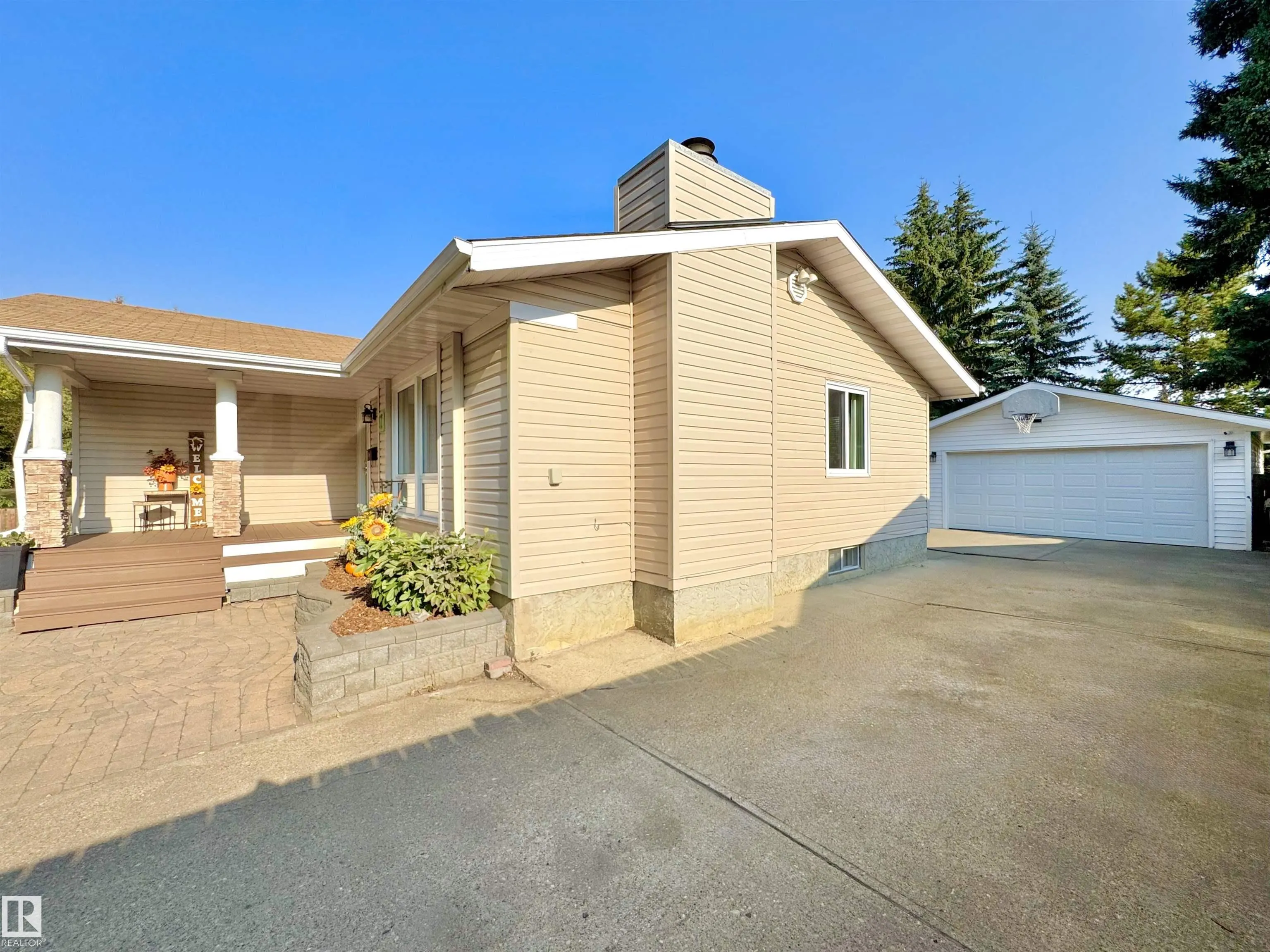 17 LONGVIEW Crescent