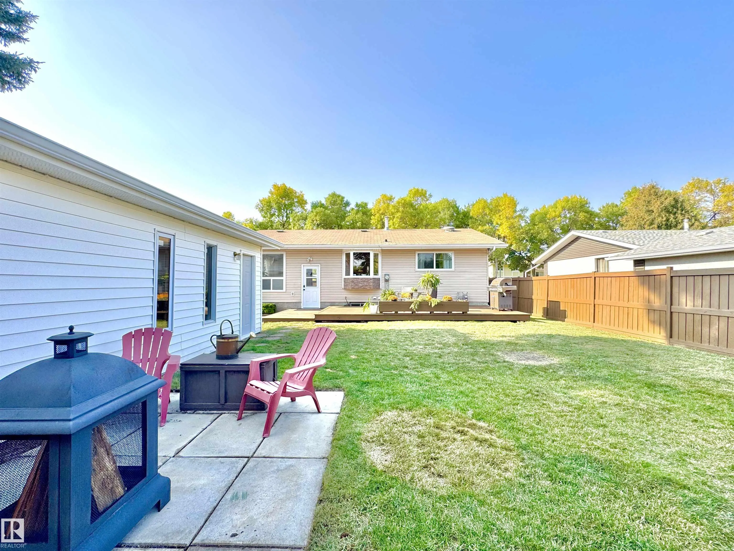 17 LONGVIEW Crescent