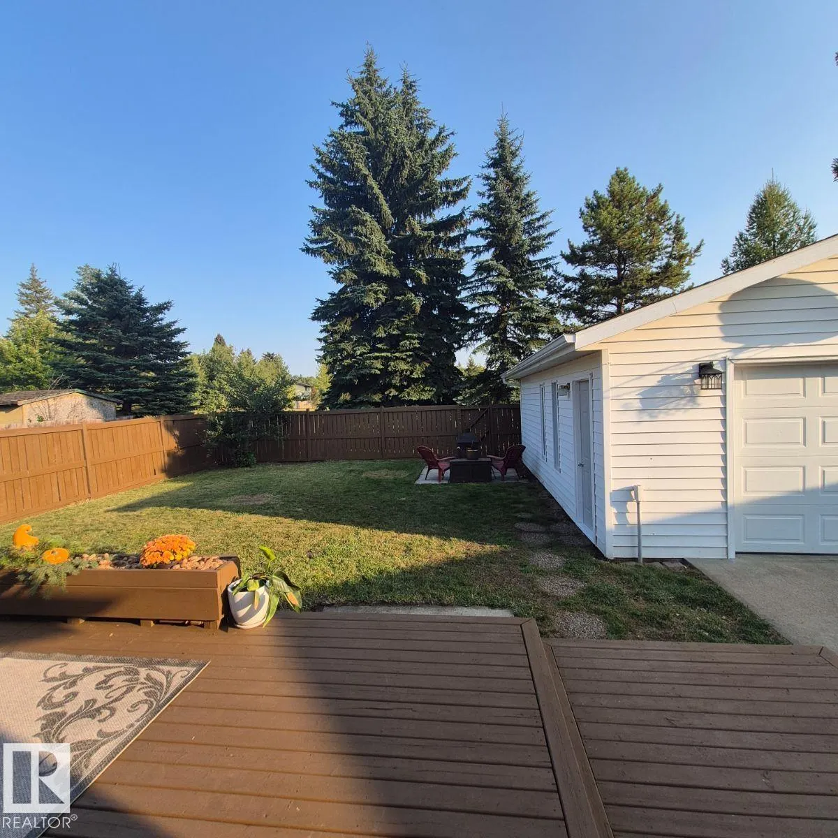 17 LONGVIEW Crescent