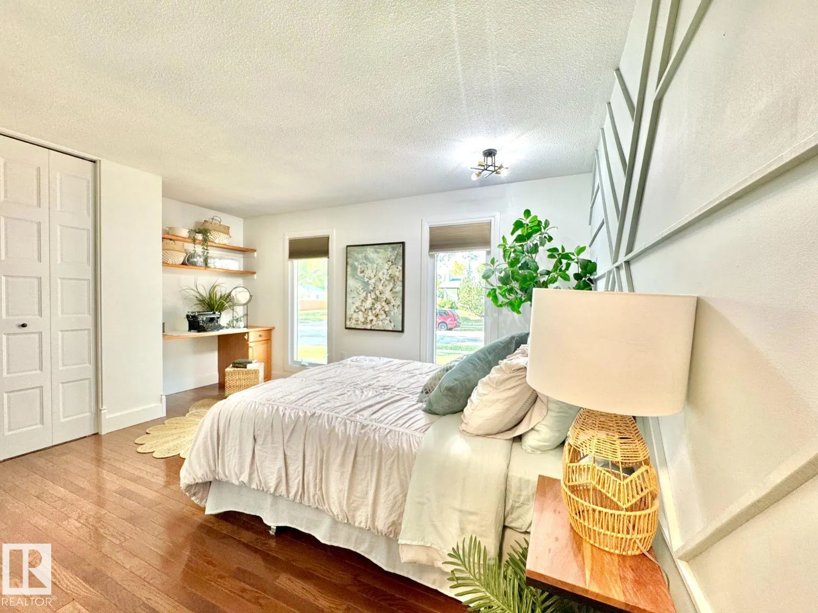 17 LONGVIEW Crescent