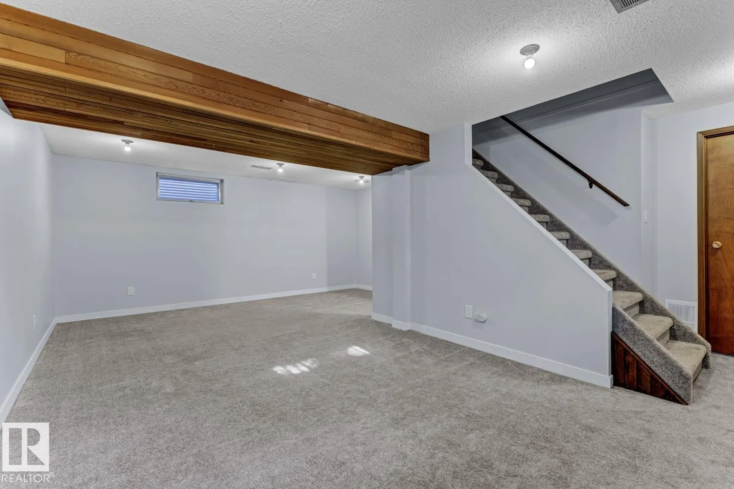 283 RIDGEWOOD Terrace
