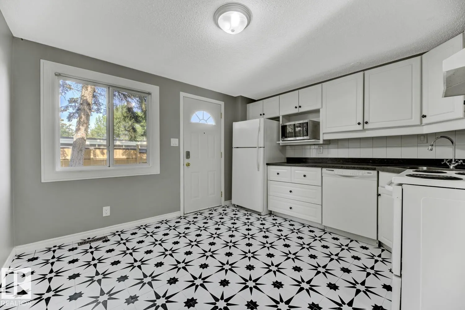 283 RIDGEWOOD Terrace