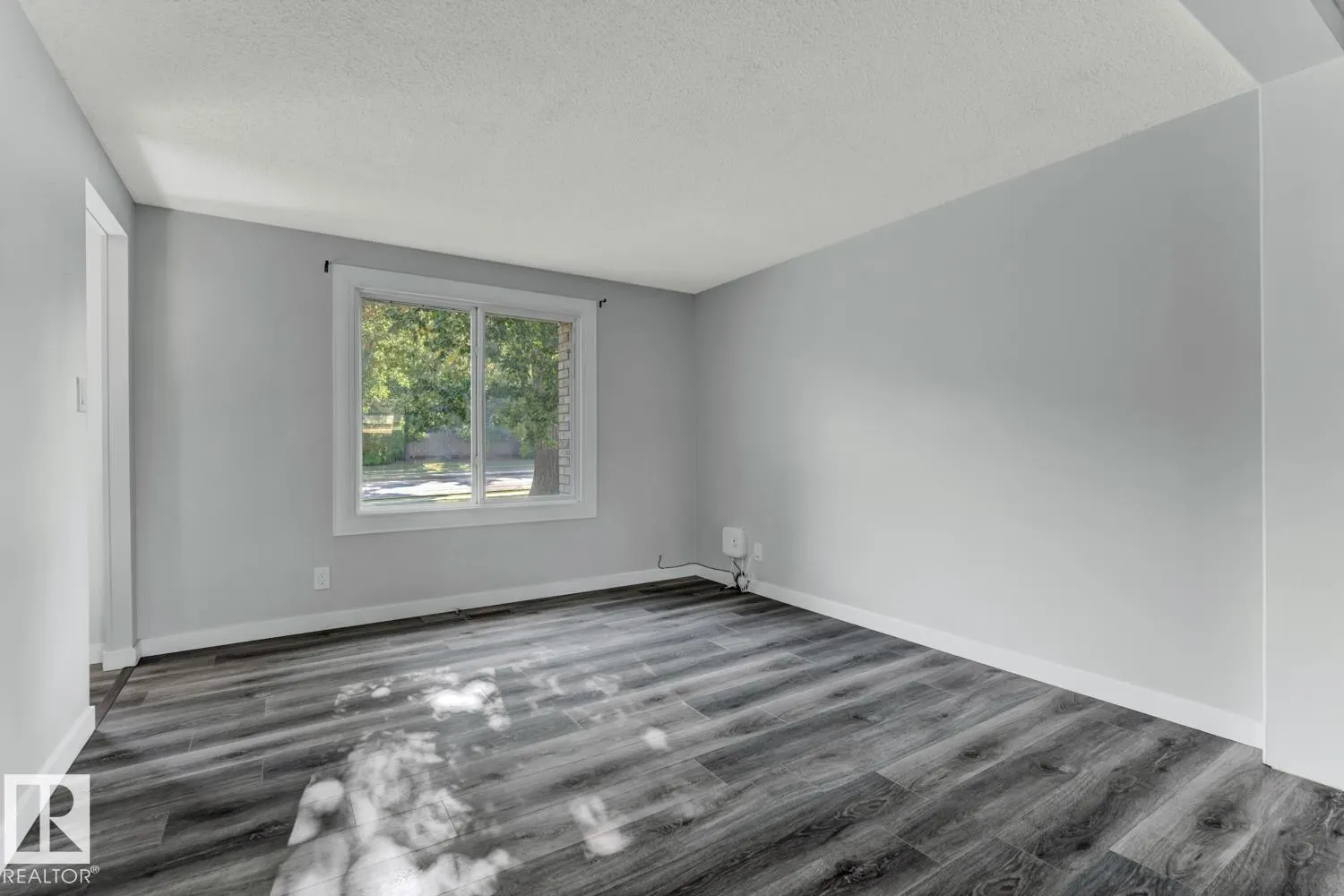 283 RIDGEWOOD Terrace