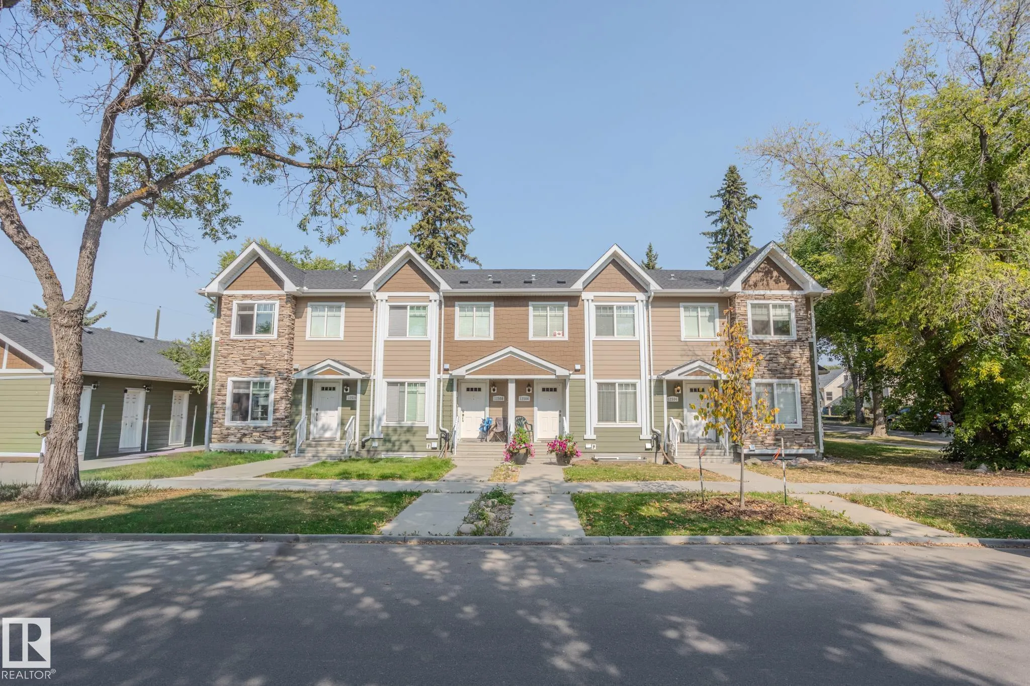 12504 119 Avenue