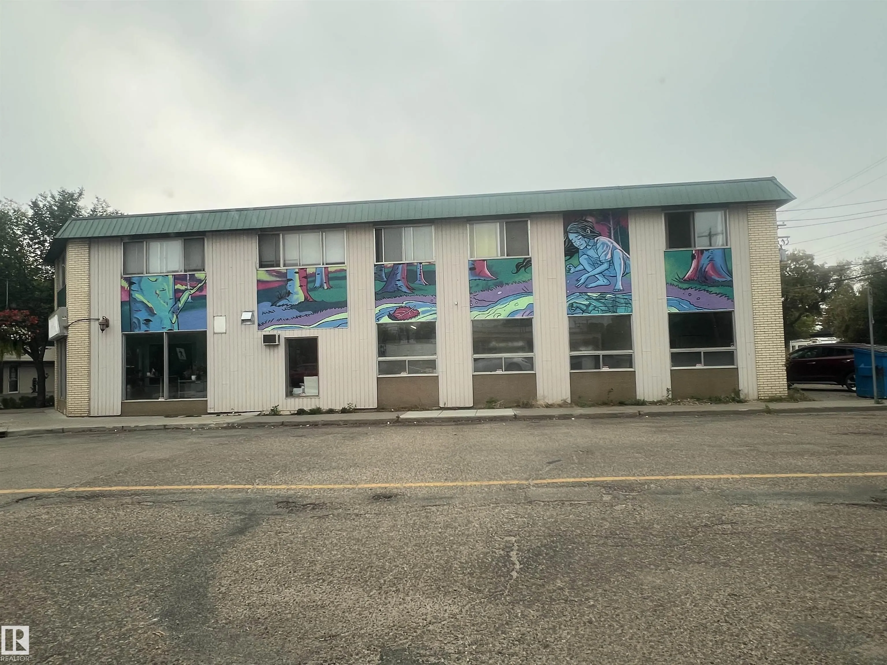 10310 100 Avenue