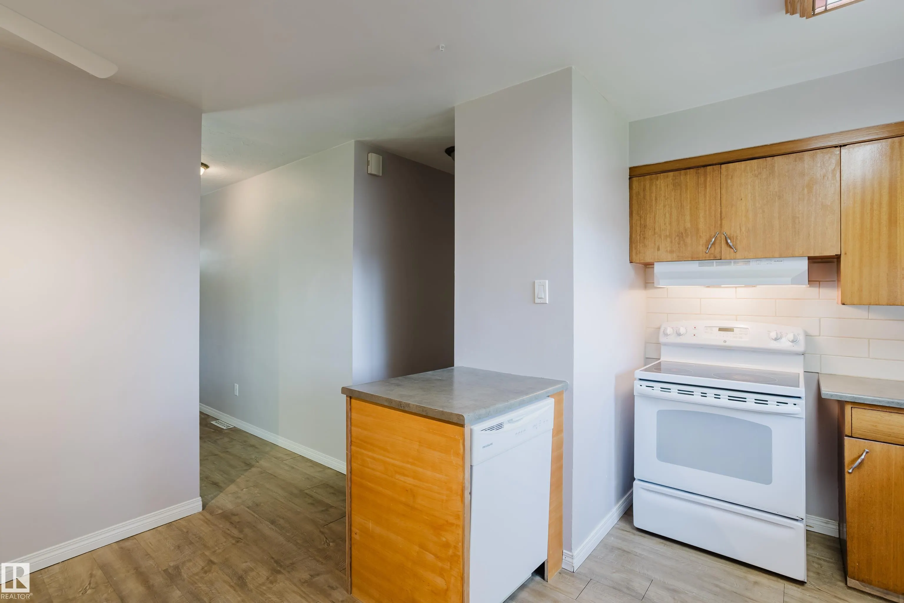 16505 103 Avenue