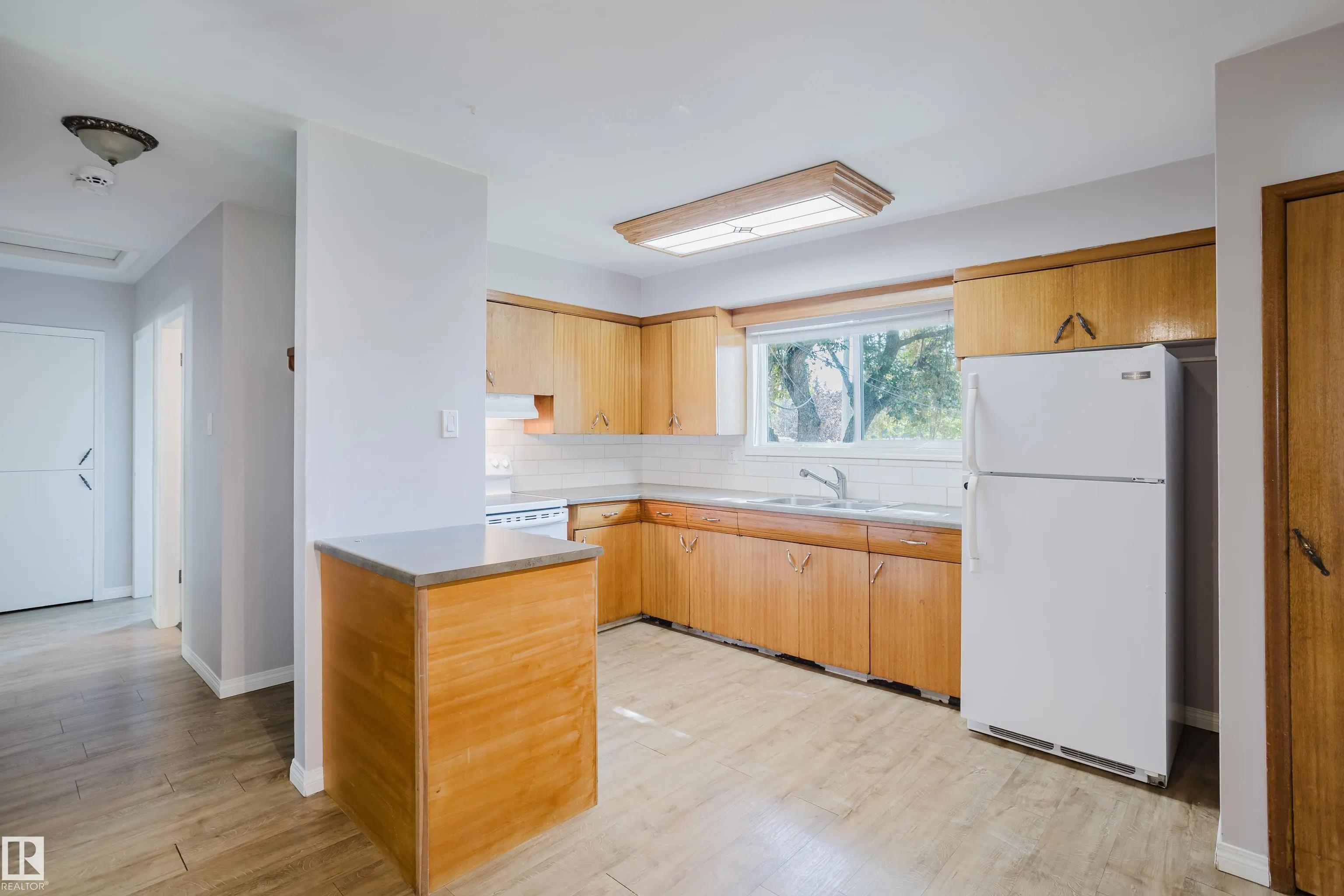 16505 103 Avenue
