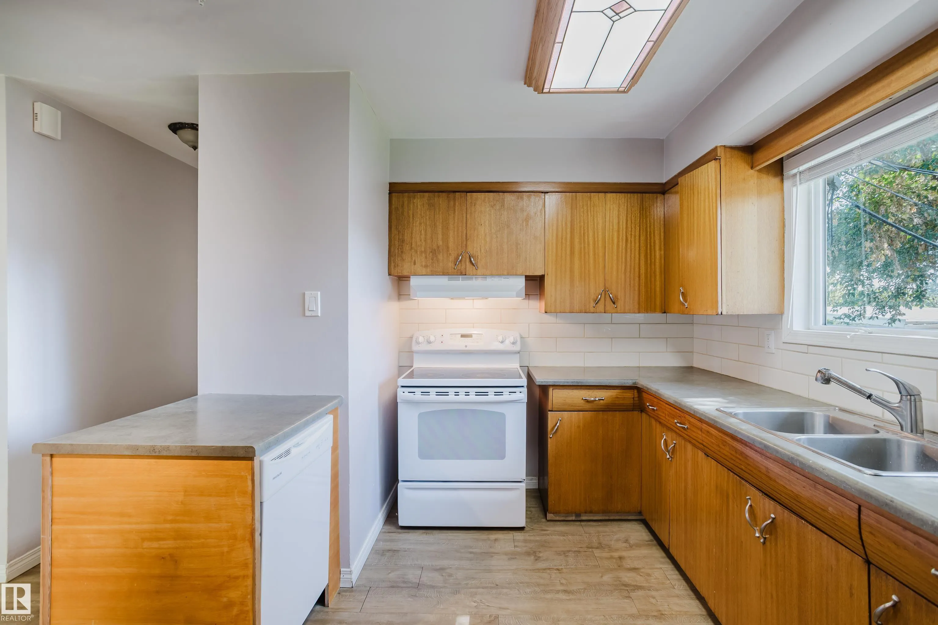 16505 103 Avenue