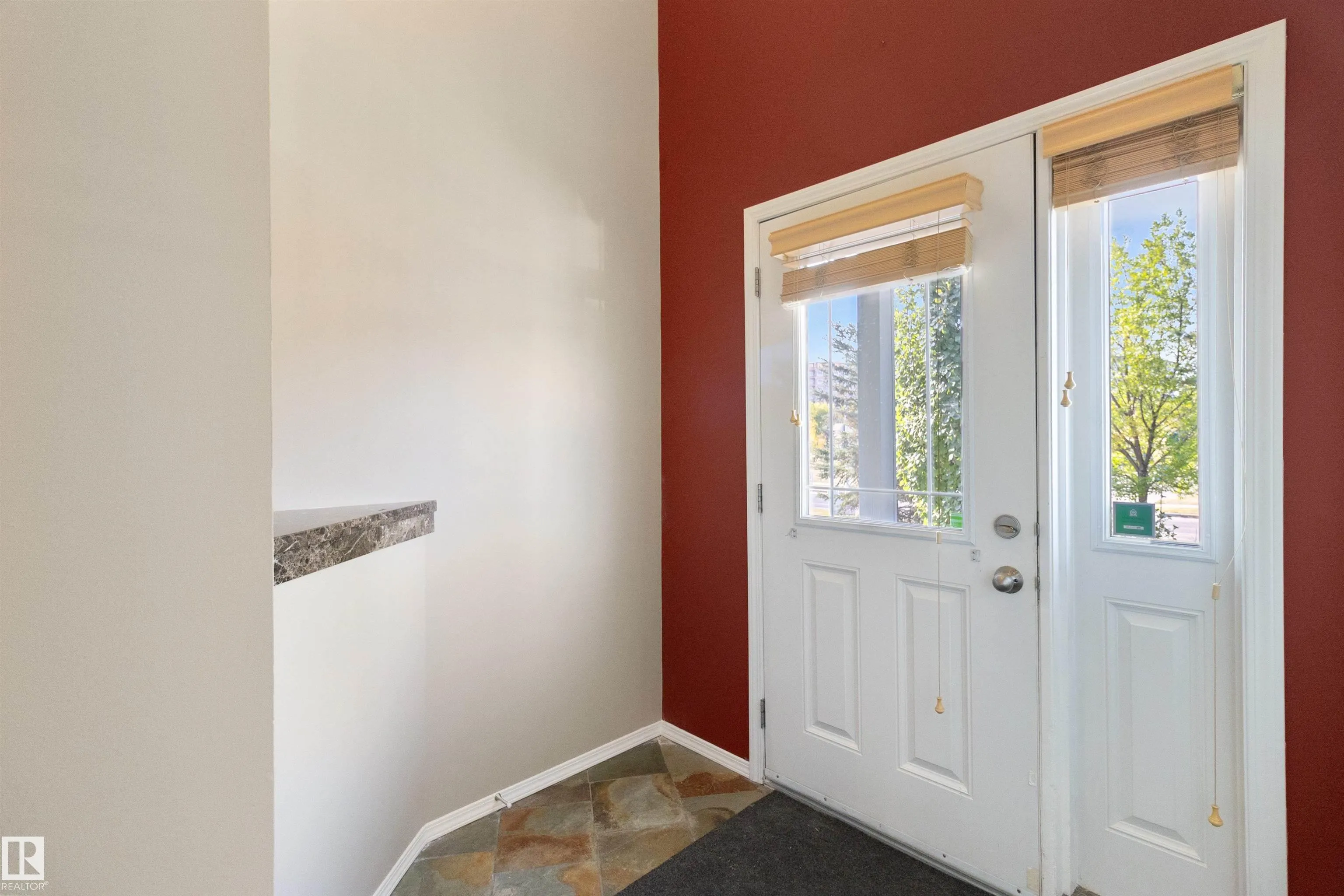 1391 HERMITAGE Road