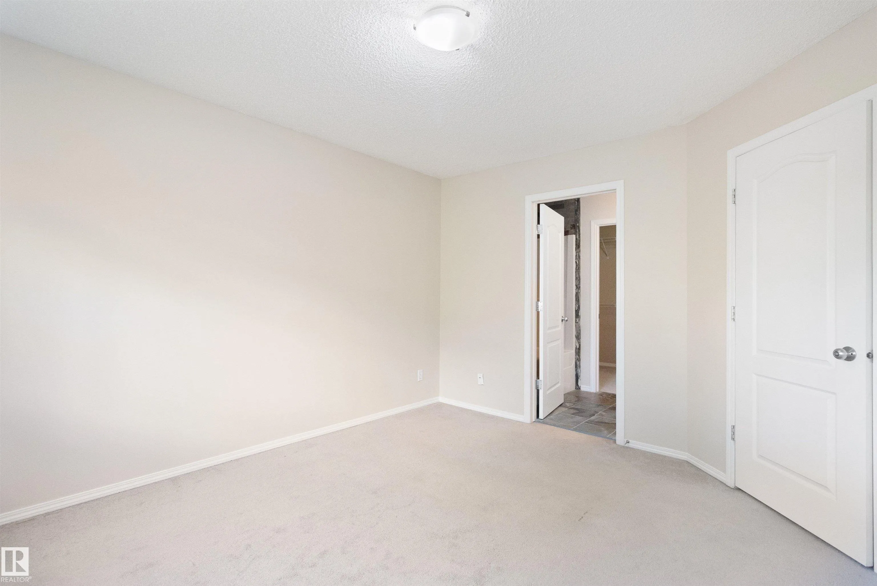 1391 HERMITAGE Road