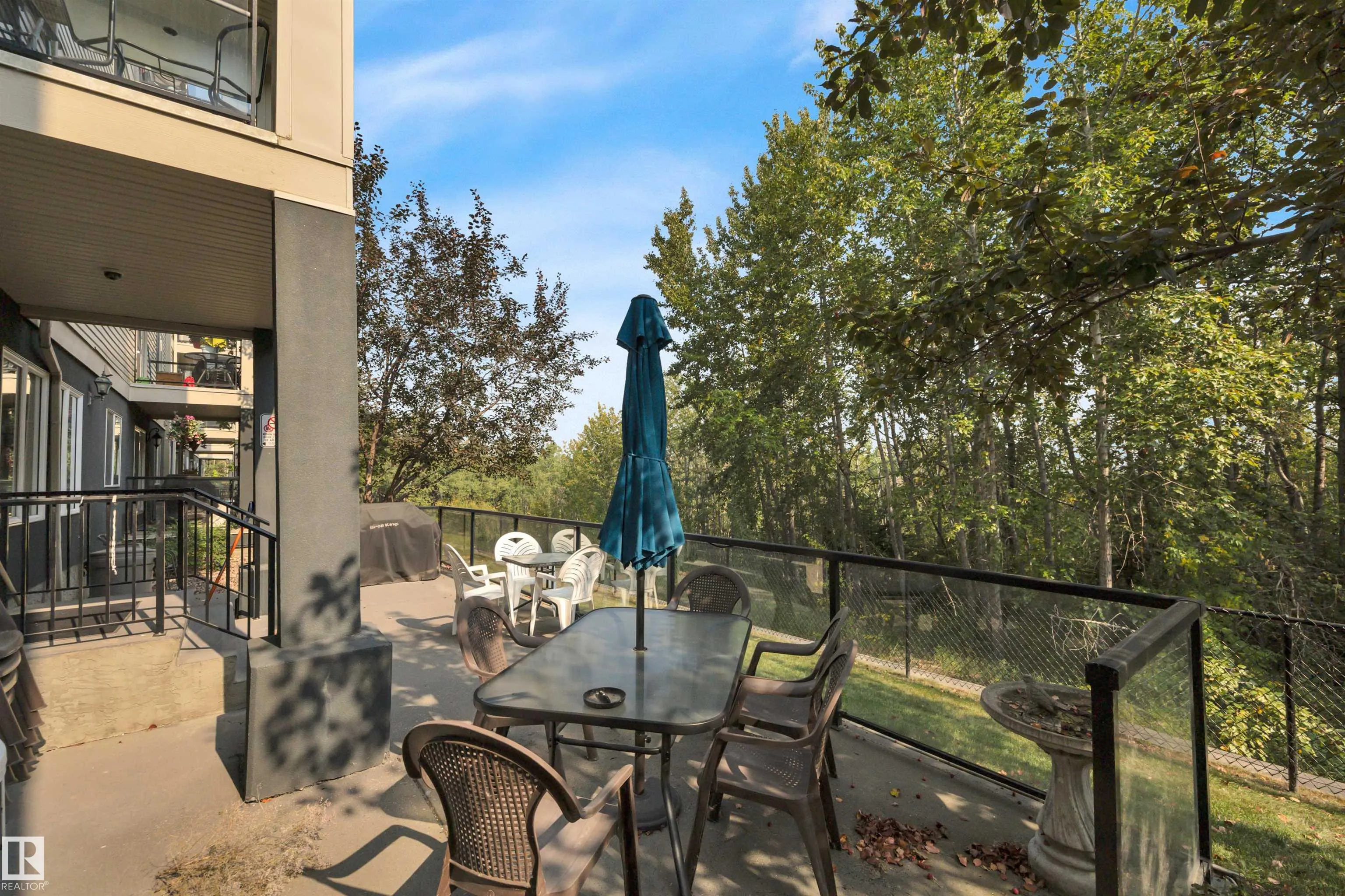 592 HOOKE Road